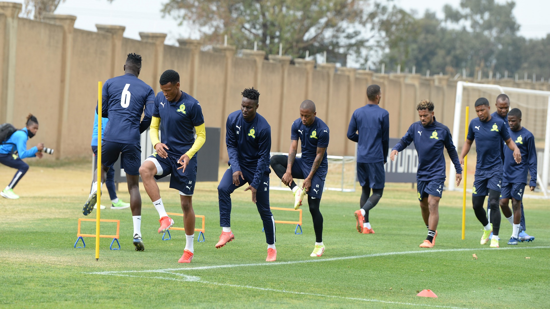 MTN8 | SF1 | Golden Arrows v Mamelodi Sundowns | Preview