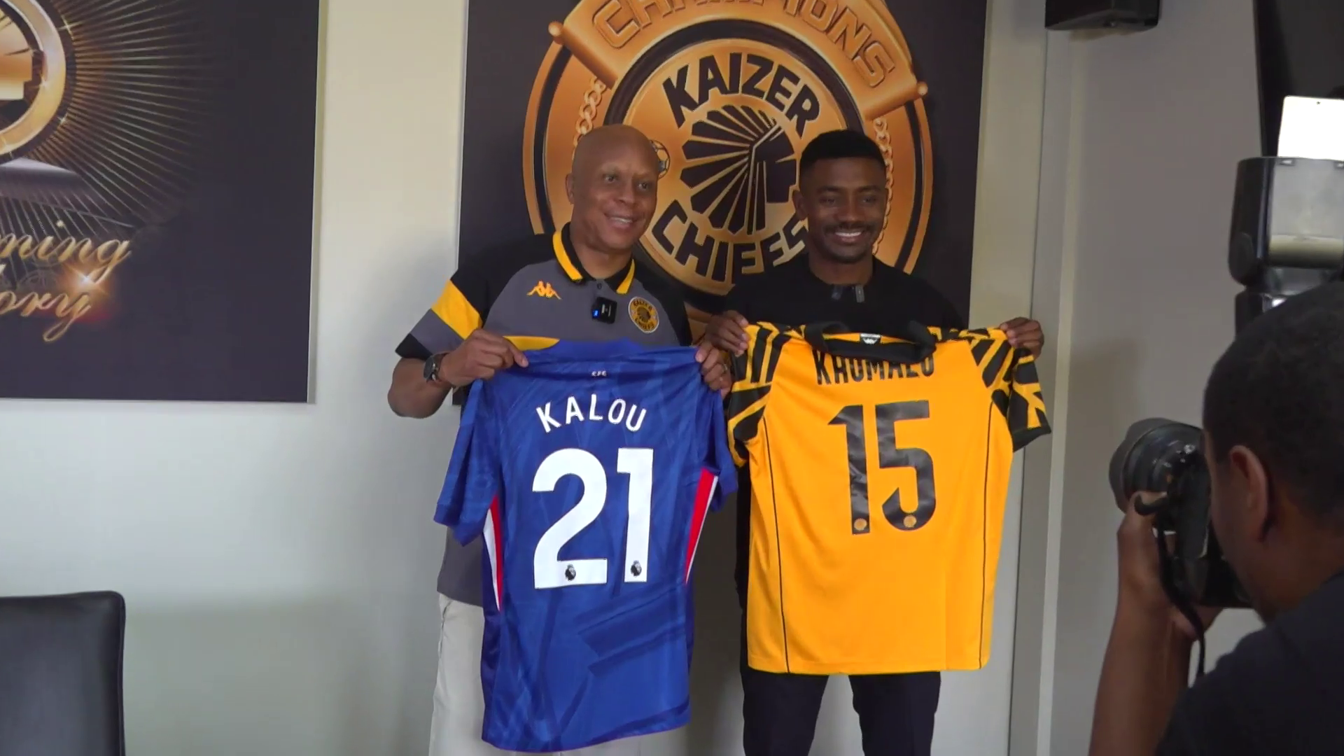Kaizer Chiefs & Salomon Kalou Connect | Betway Premiership