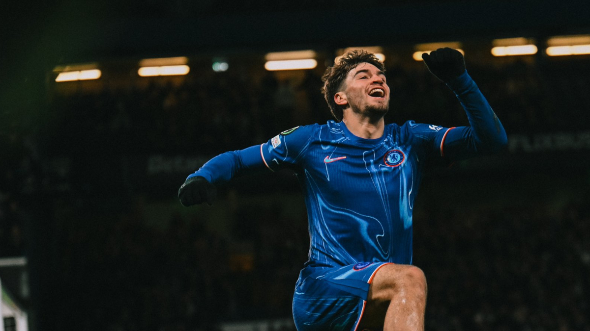 Guiu hat-trick powers Chelsea to rout of Shamrock Rovers