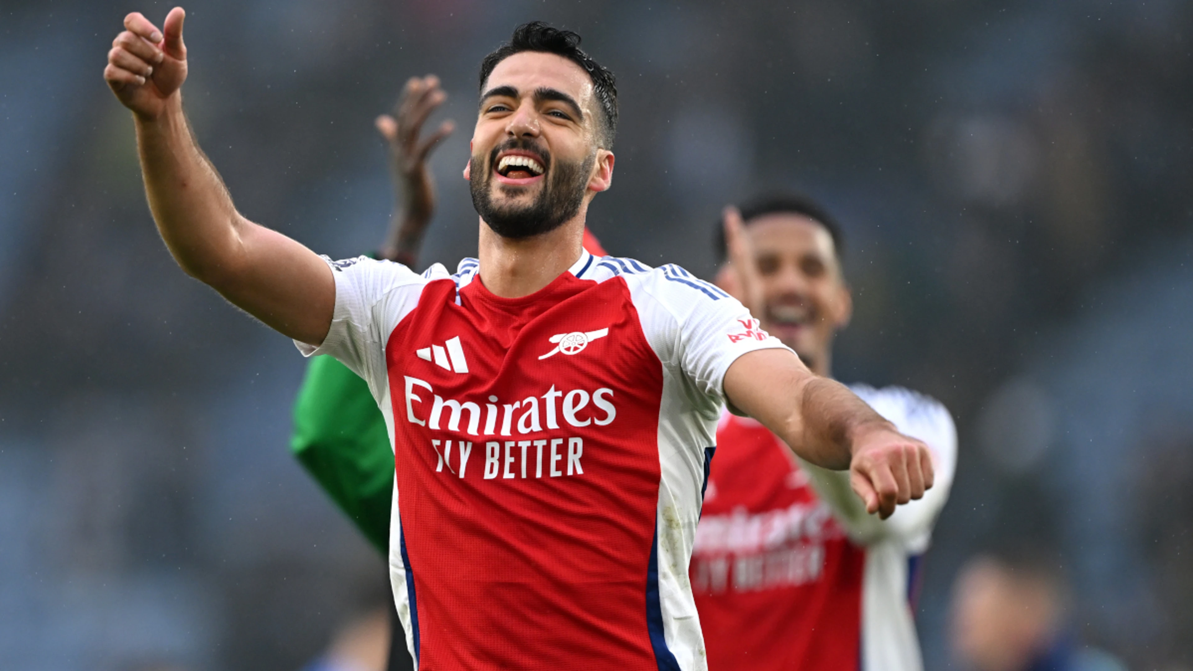 Merino strikes late as Arsenal sink Leicester
