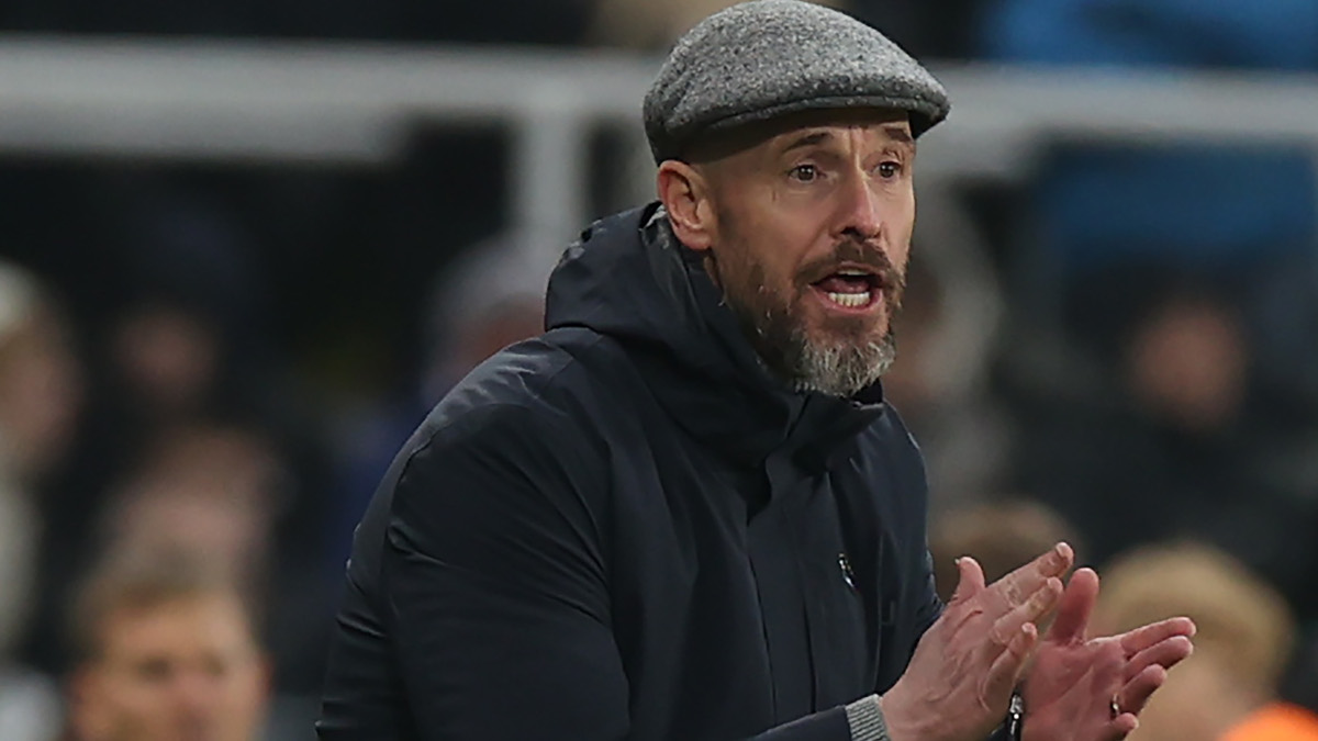 Manchester United ignore rumors to focus on Chelsea