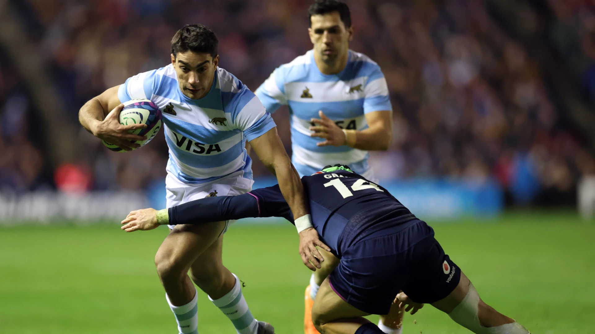 Argentina beat Scotland after frenzied fightback