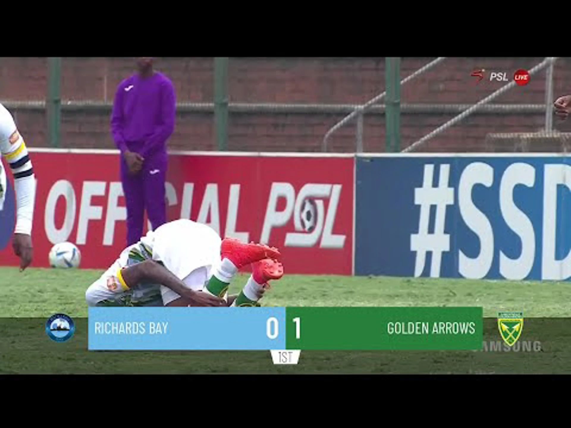Ntuthuko Mabaso with a Red Card vs. Golden Arrows