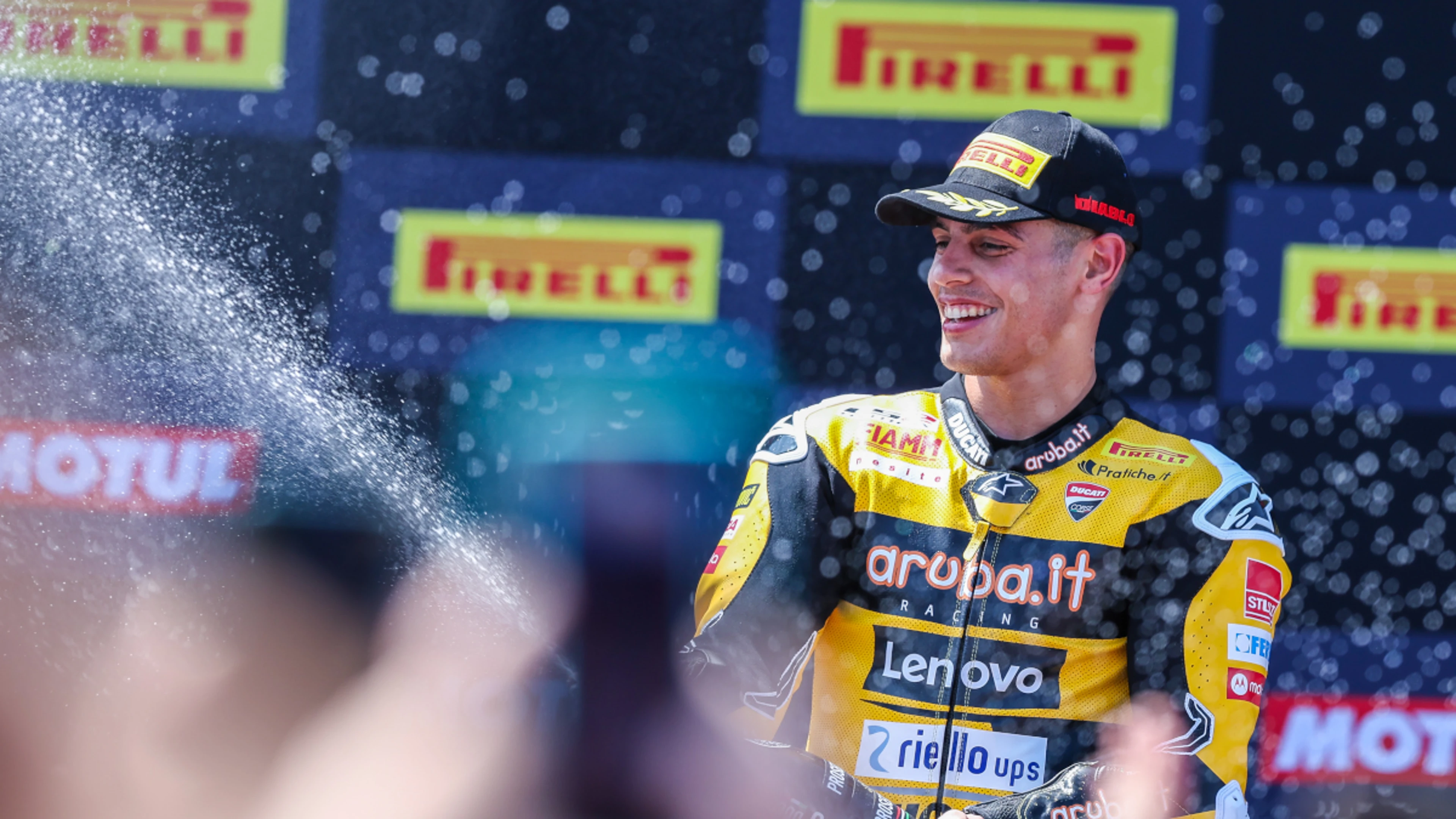 Rinaldi snatches Race 1 victory at WorldSBK Aragon