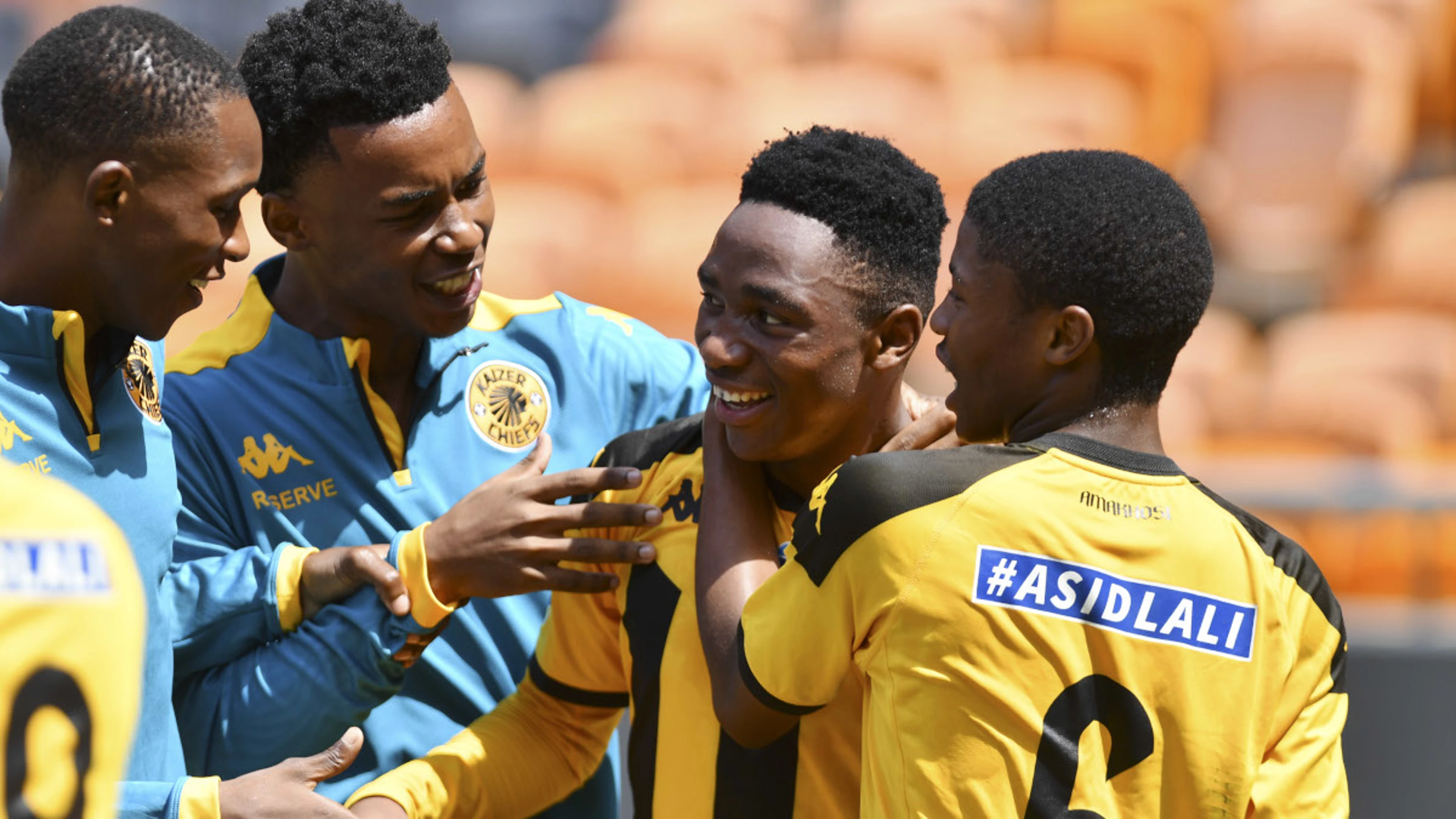 Ozoemena saves the day for Amakhosi