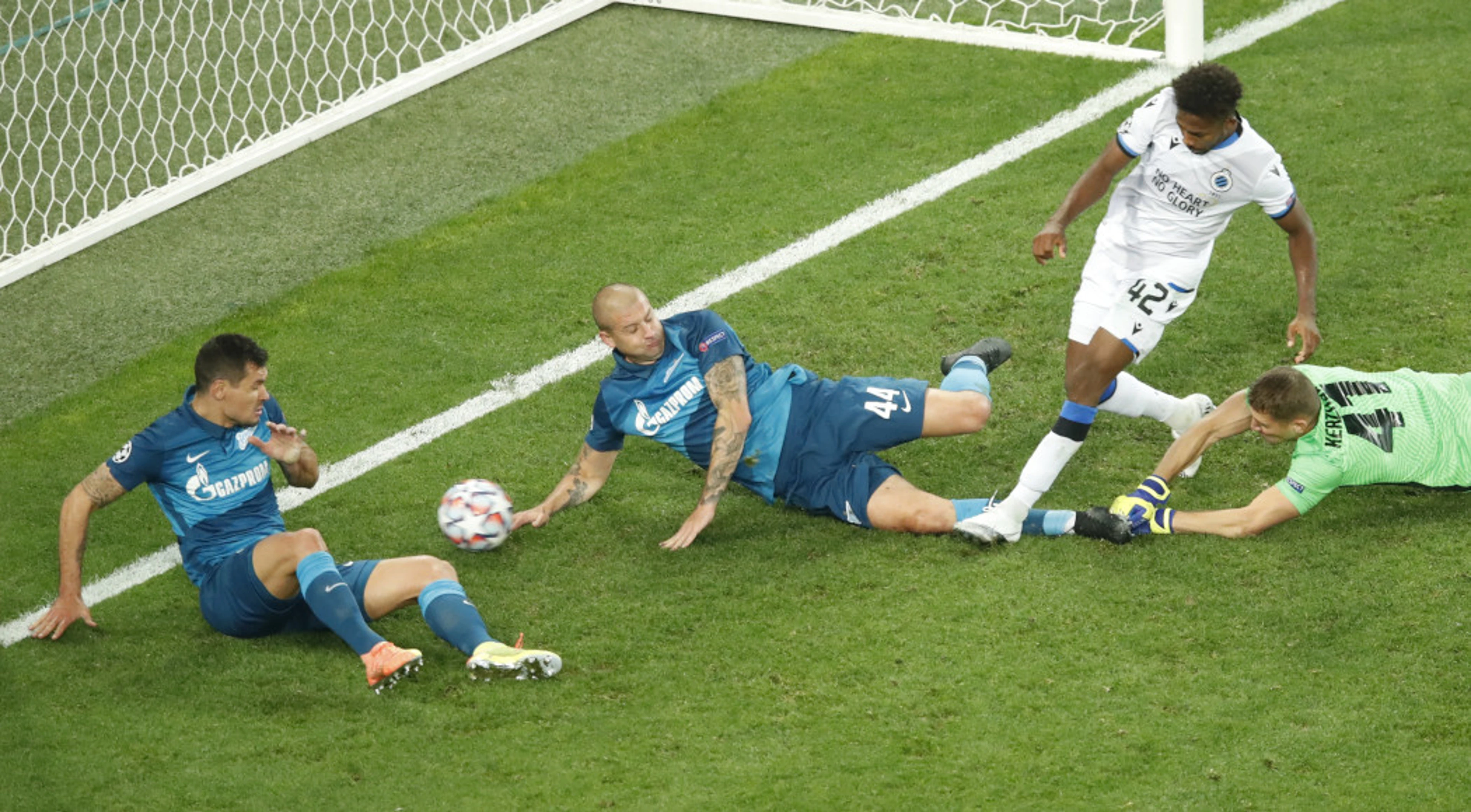 Club Brugge stun wasteful Zenit with late winner