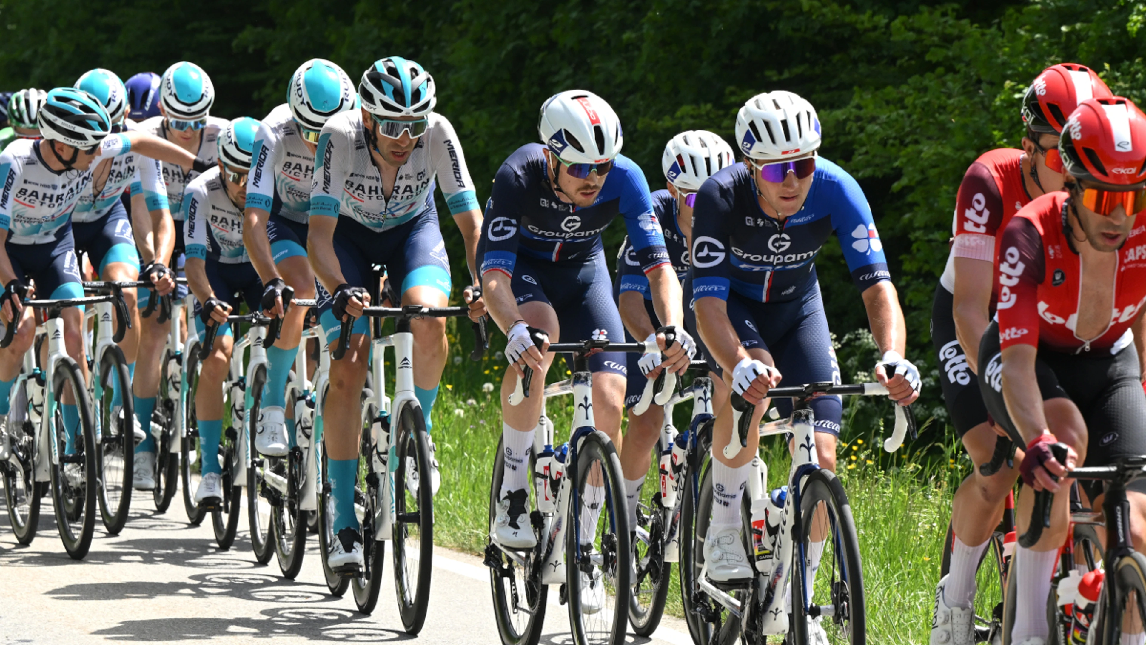 Last Tour stage to go through Butte Montmartre in Paris