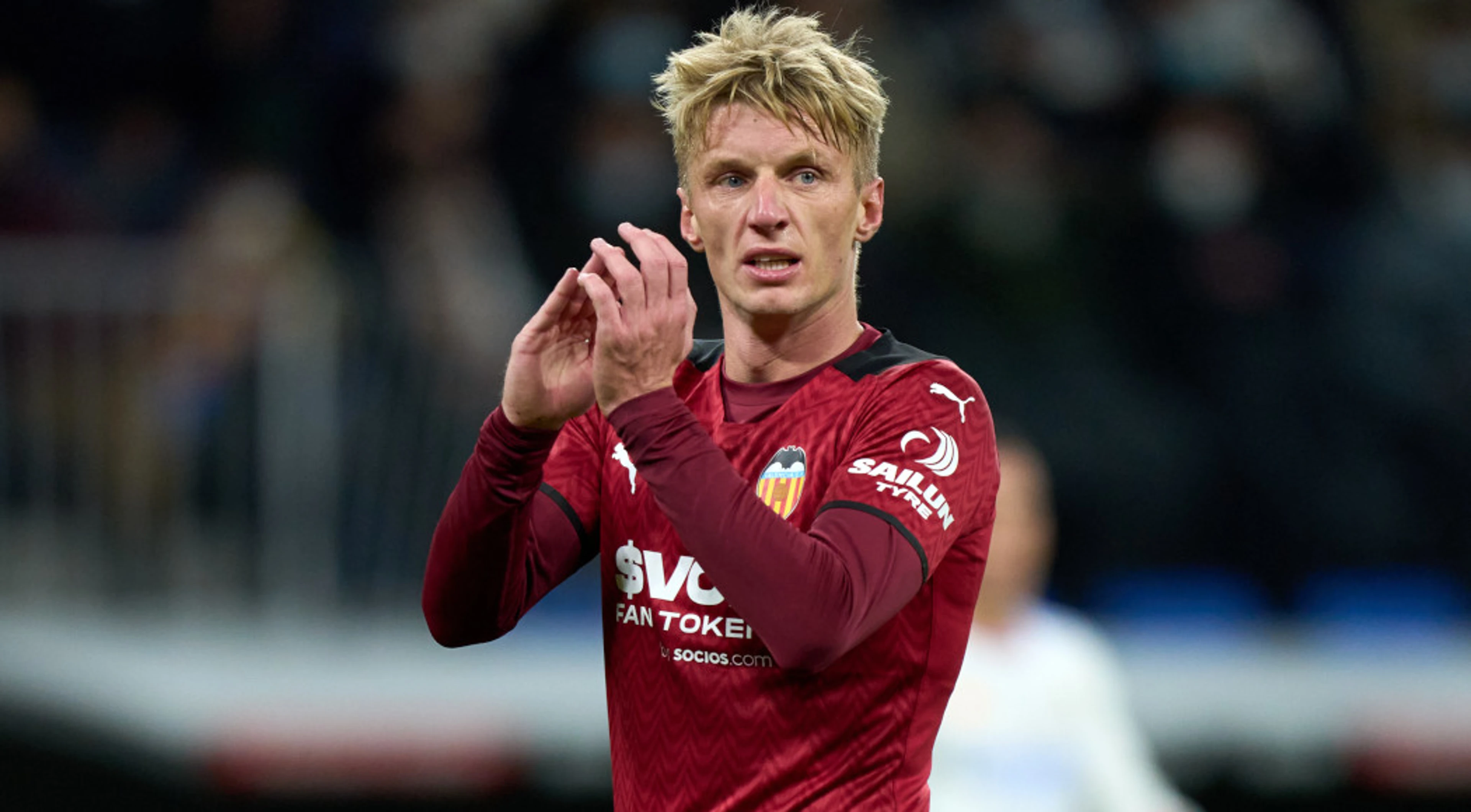 Versatile Dane Wass joins Atletico from Valencia