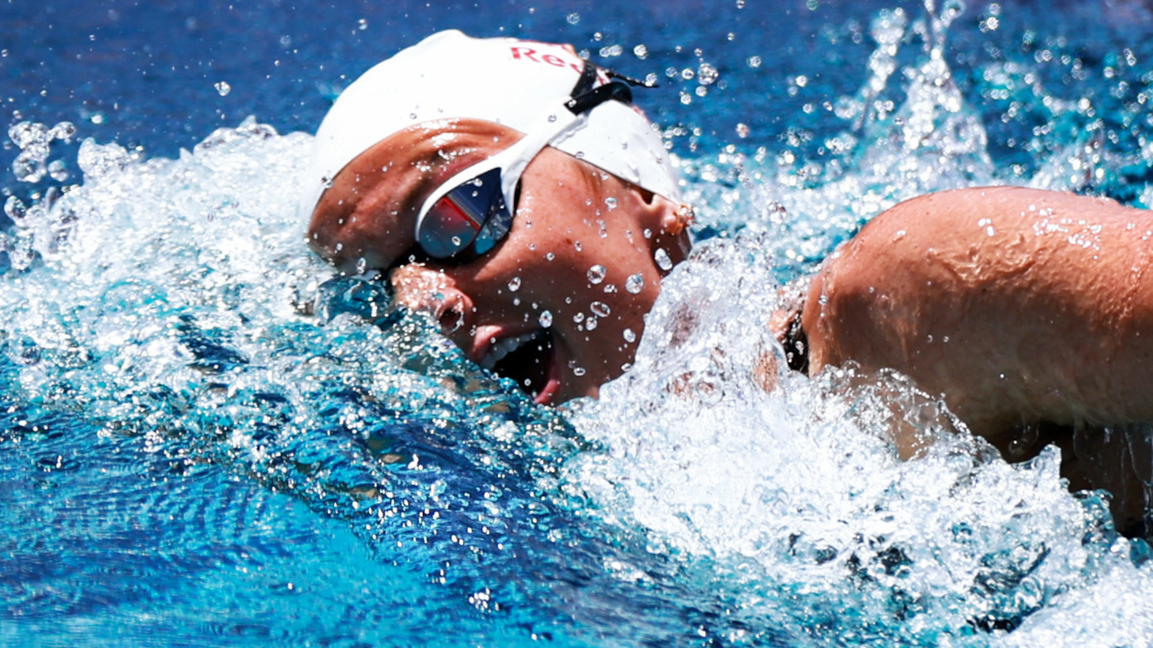 Canadian teenager McIntosh smashes 200m medley world record
