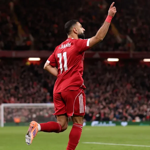 COMEBACK & CHAOS: Salah back in Reds fold, Arsenal grab late win
