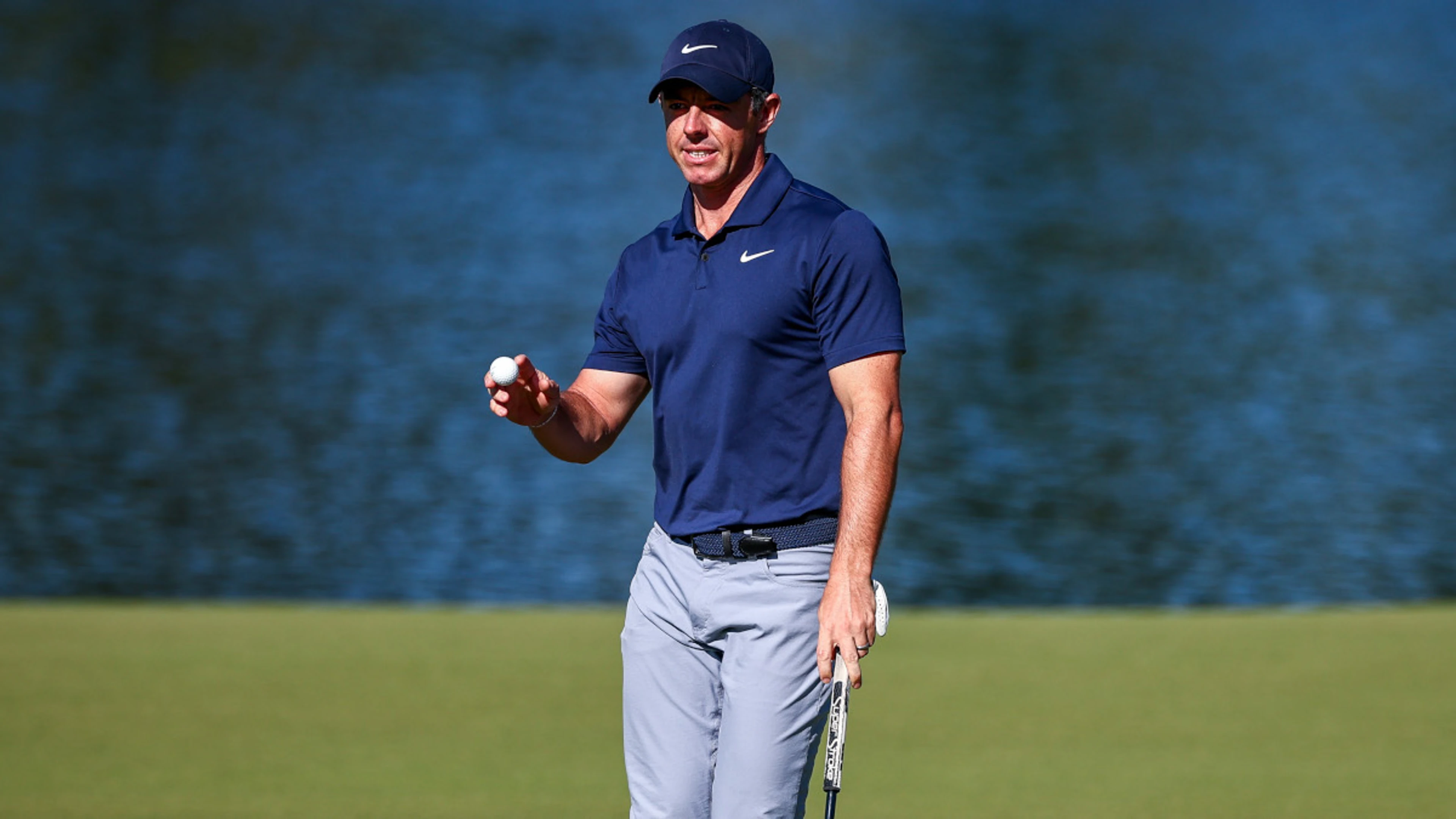 McIlroy surges into contention at Quail Hollow