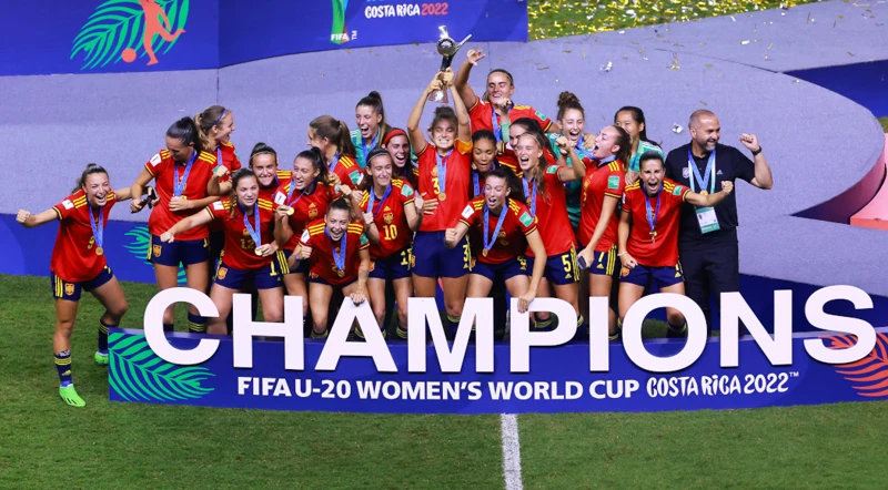 The Differences Between the Men's and Women's FIFA World Cup – WWD