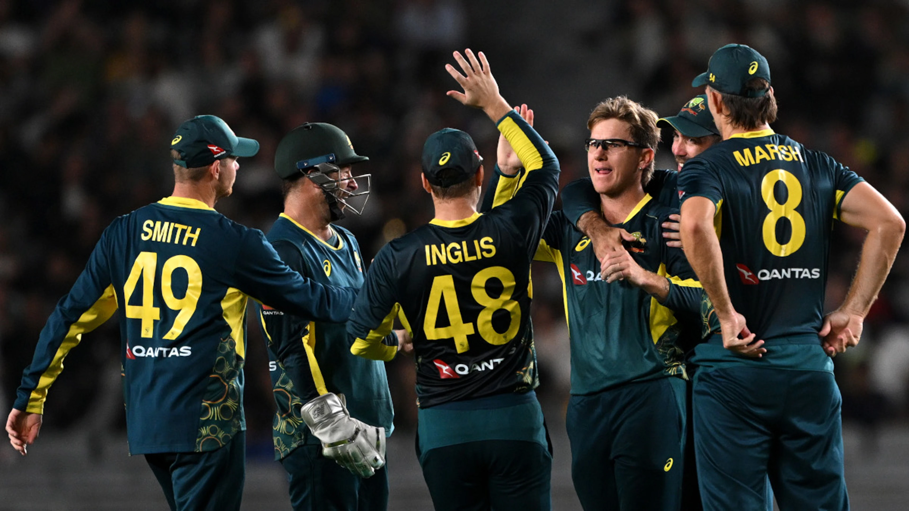 New Zealand crumble as Australia win second T20 to clinch series