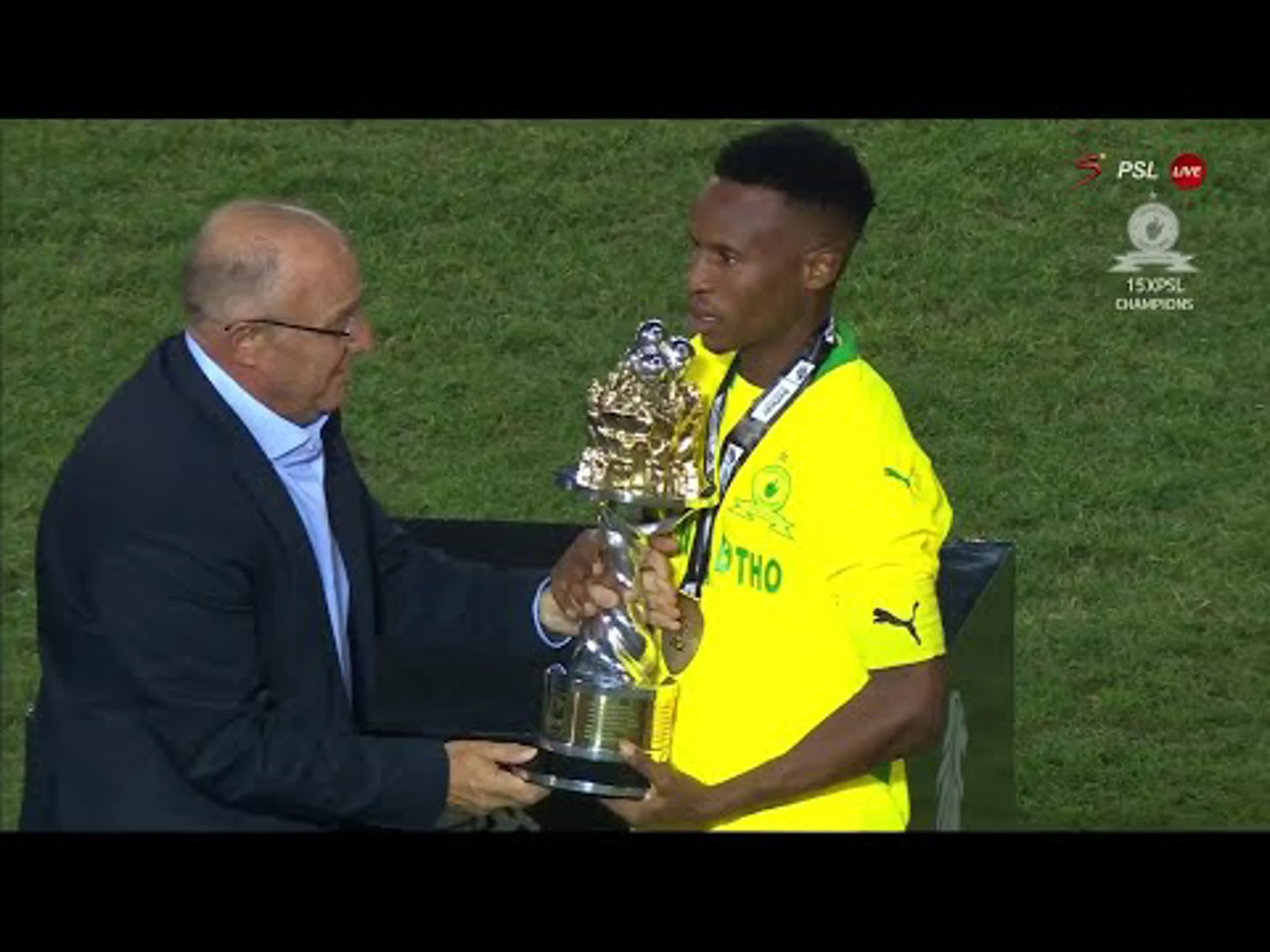 Trophy lift, for the 15th time! Congratulations Mamelodi Sundowns