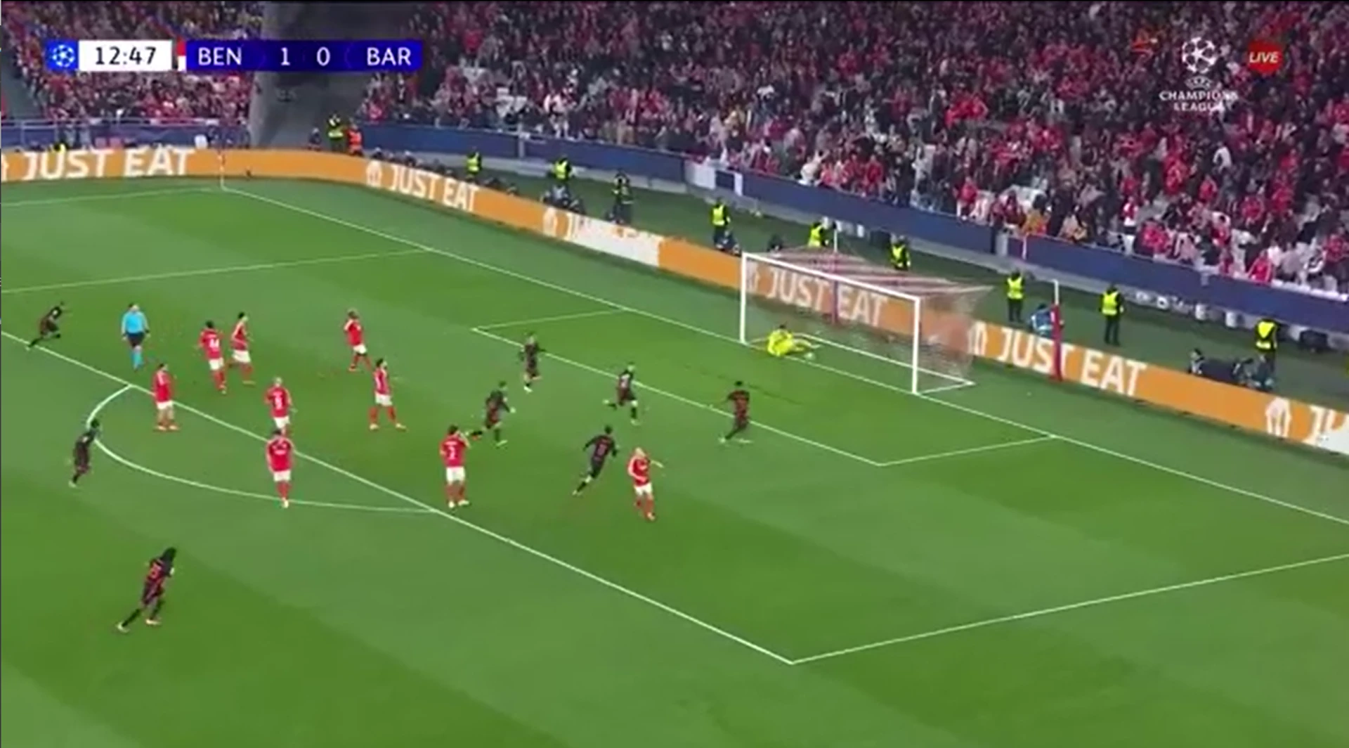 Robert Lewandowski | 13th Minute Penalty Goal v Benfica