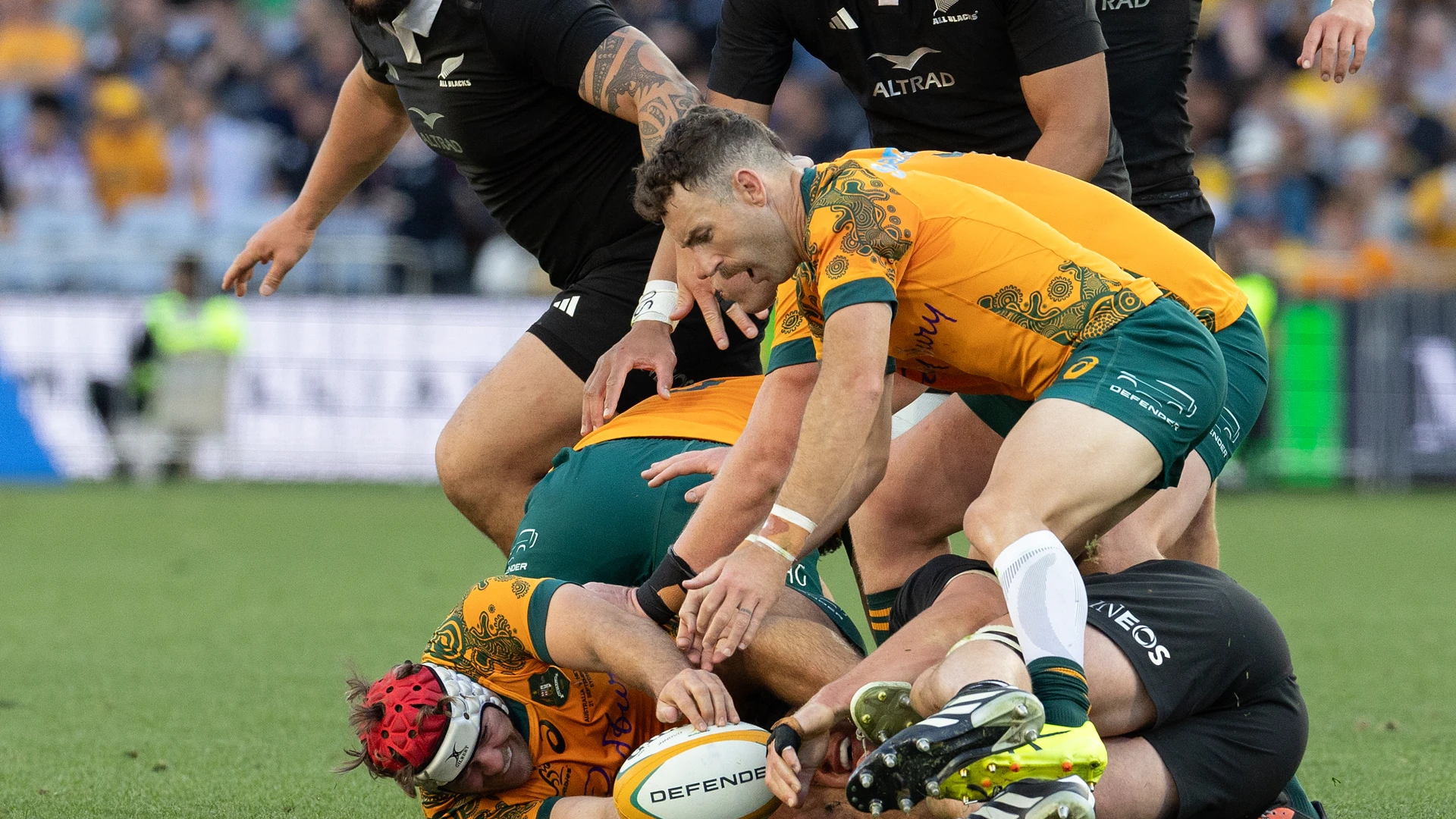 White puts retirement on hold to answer Wallabies SOS call