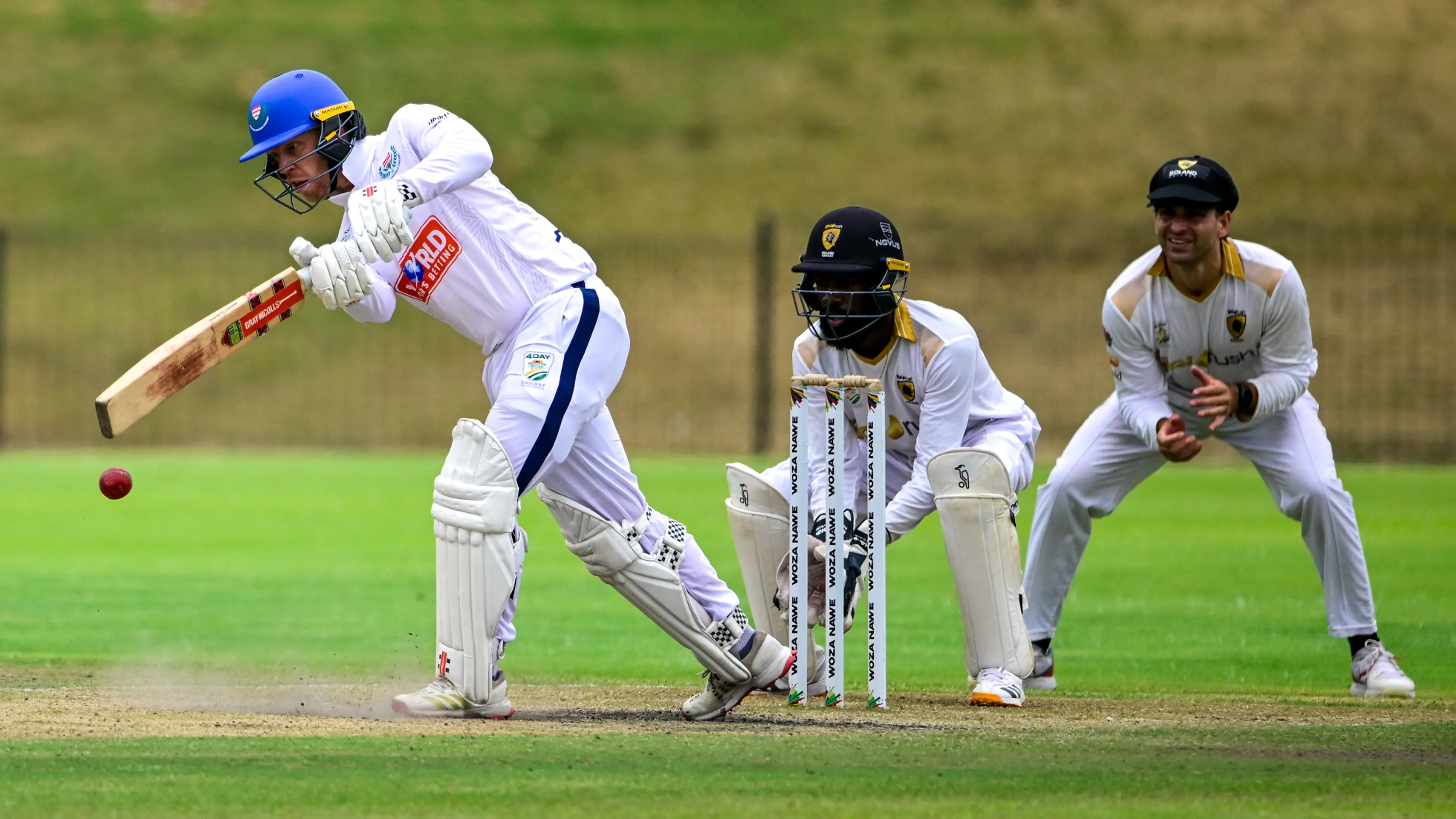 DAY 2: Verreynne and Pretorius go big, while Sipamla gets a five-wicket haul