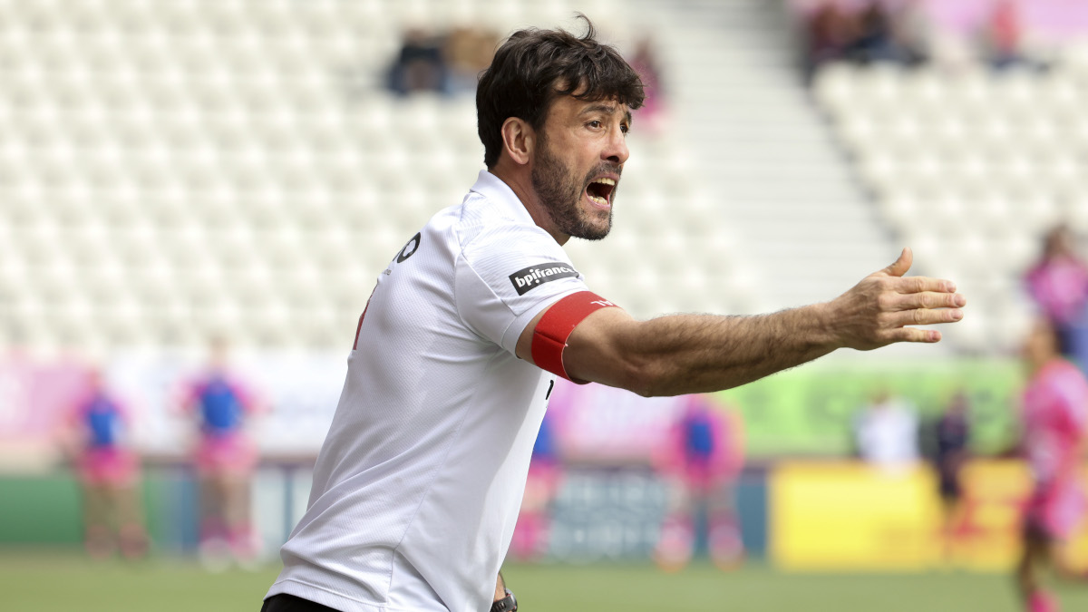 Lyon axe coach Garbajosa over player tensions