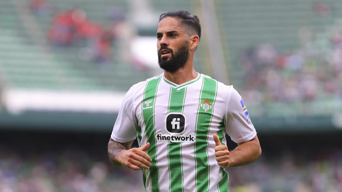 Betis' Isco set to miss Euro 2024 recall after calf bone fracture