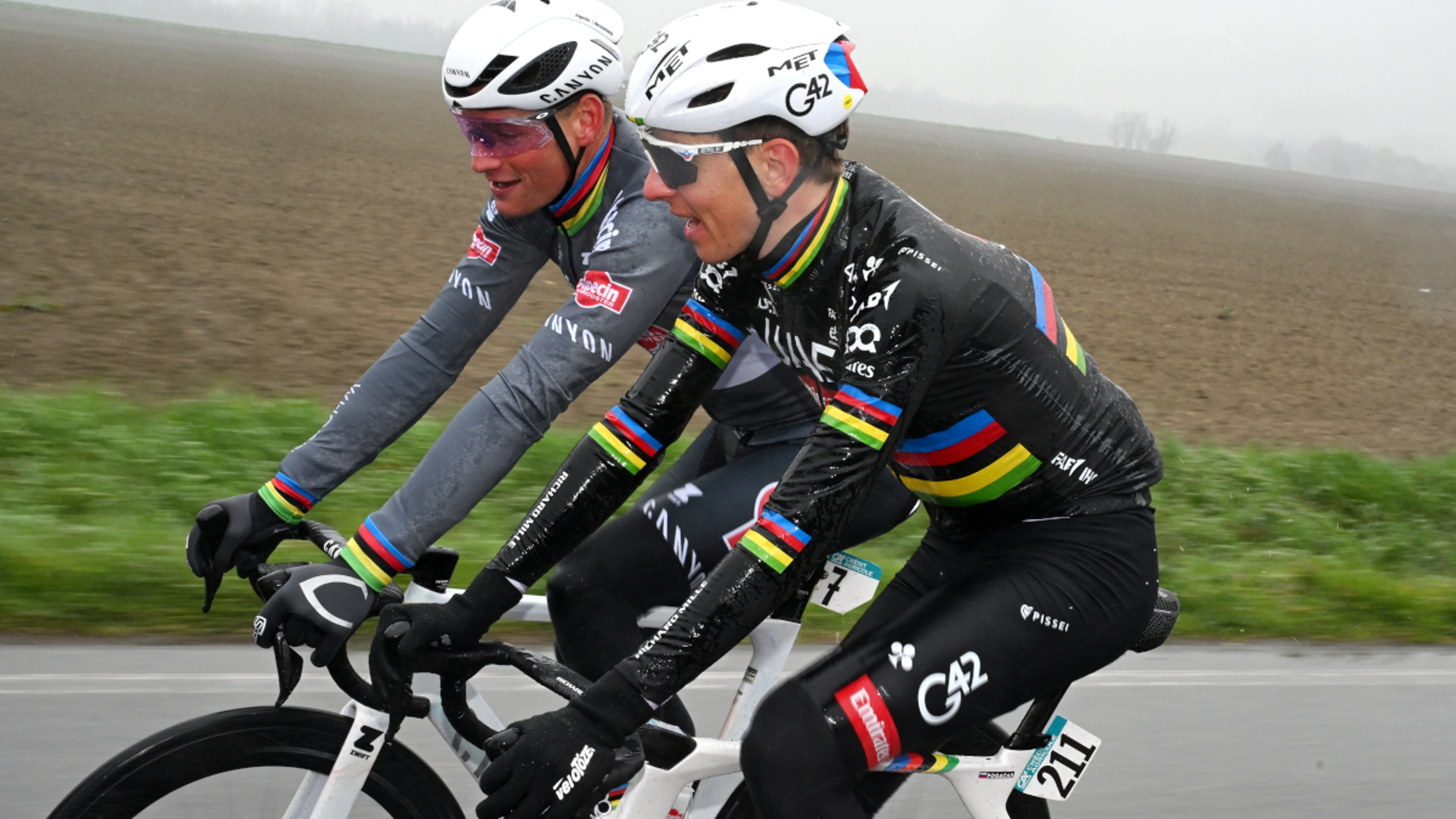 Pogacar and Van der Poel duel for Tour of Flanders glory