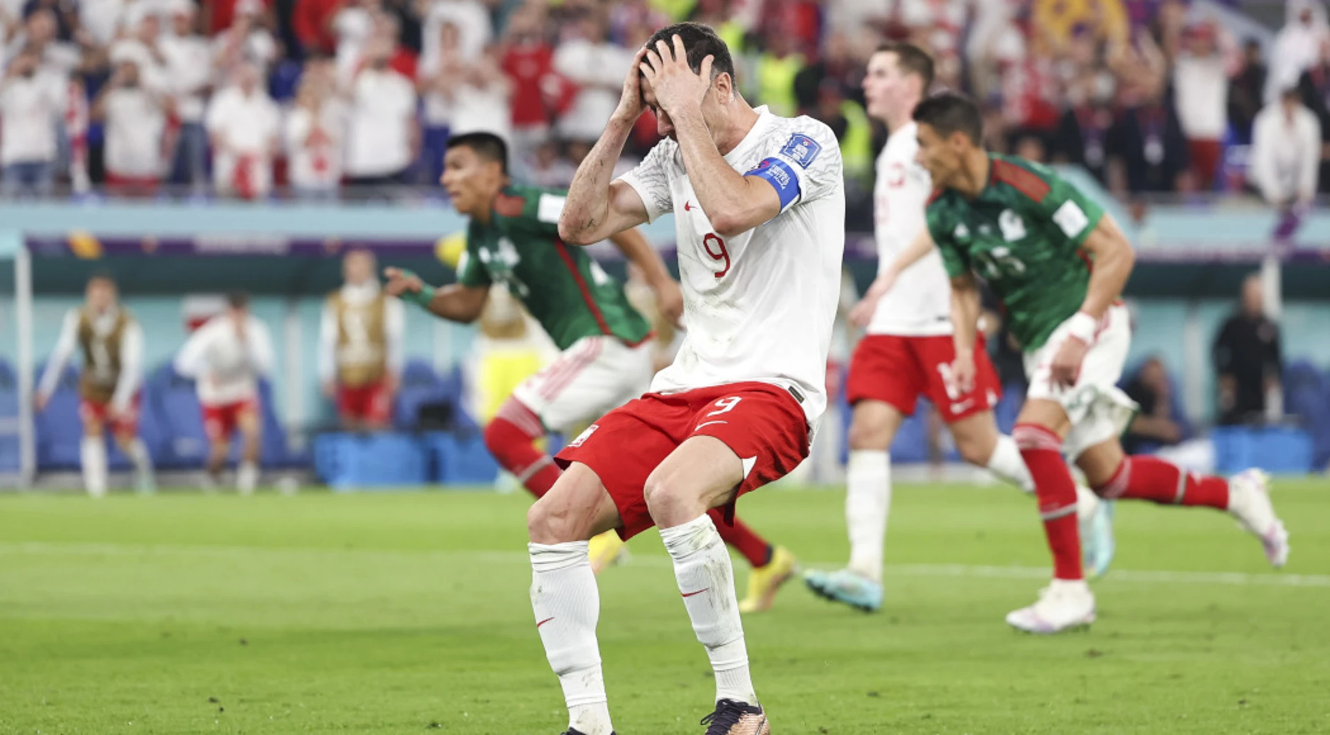 Lewandowski misses penalty as Poland draw with Mexico at World Cup