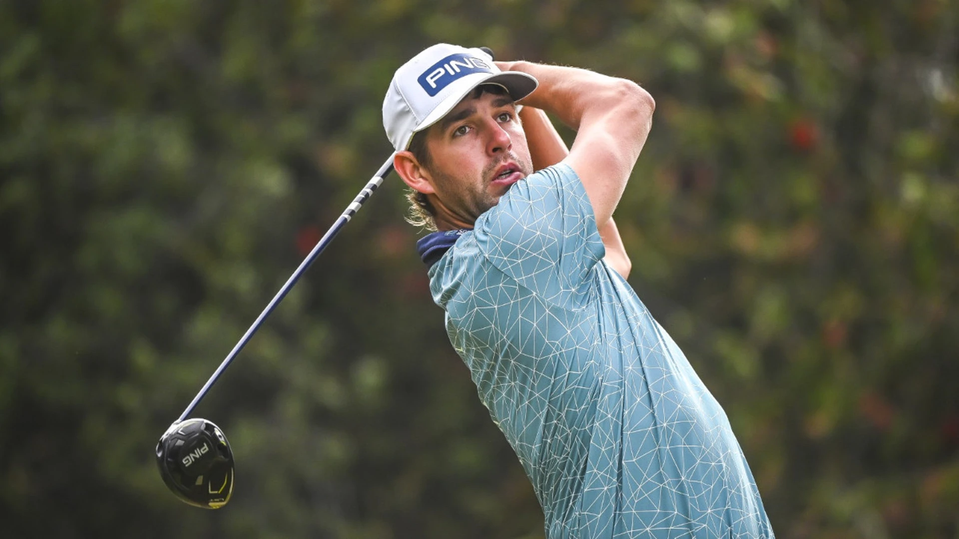 Konig tames Glenvista wind for early lead