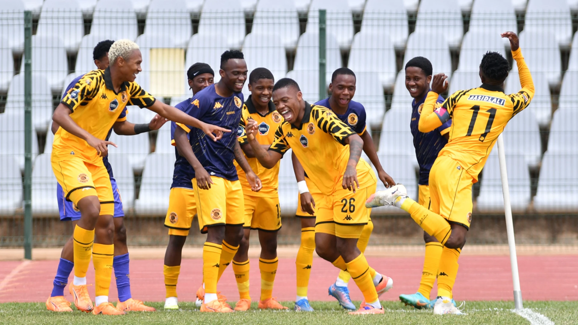 Chiefs return to winning ways, Pirates maintain top spot ahead of Soweto derby