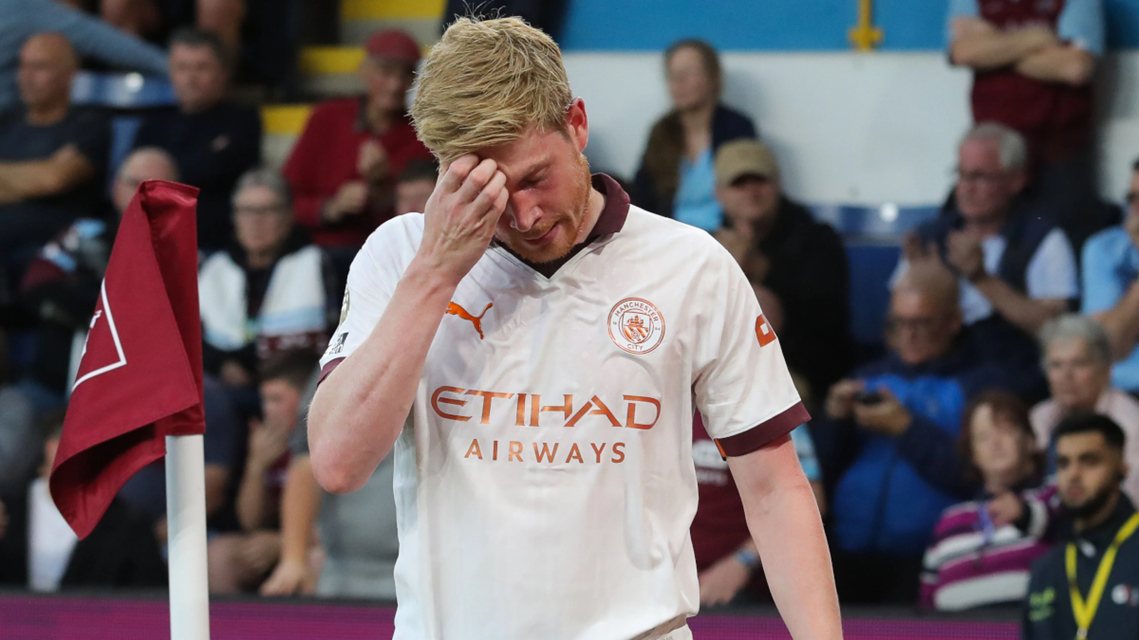 Man City's De Bruyne named in Club World Cup squad despite injury
