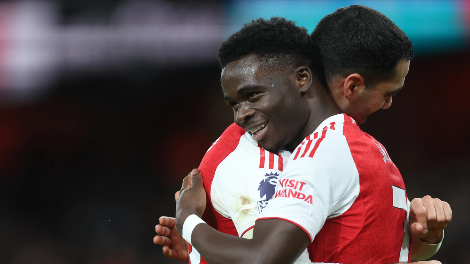 Arsenal extend Premier League lead, Villa surge up to third