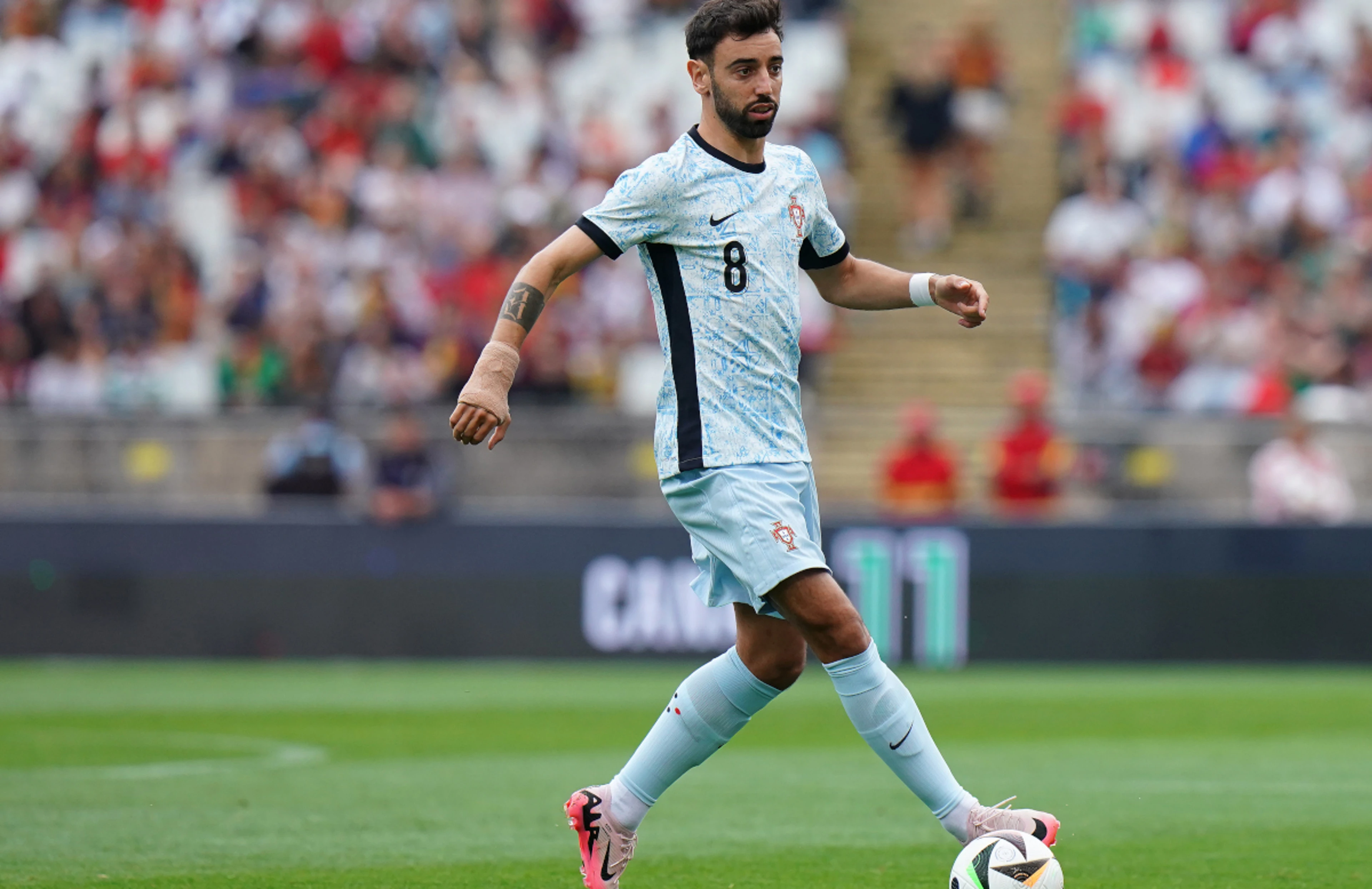 Negativity around Portugal is a sign of fans' heightened expectations, says Fernandes