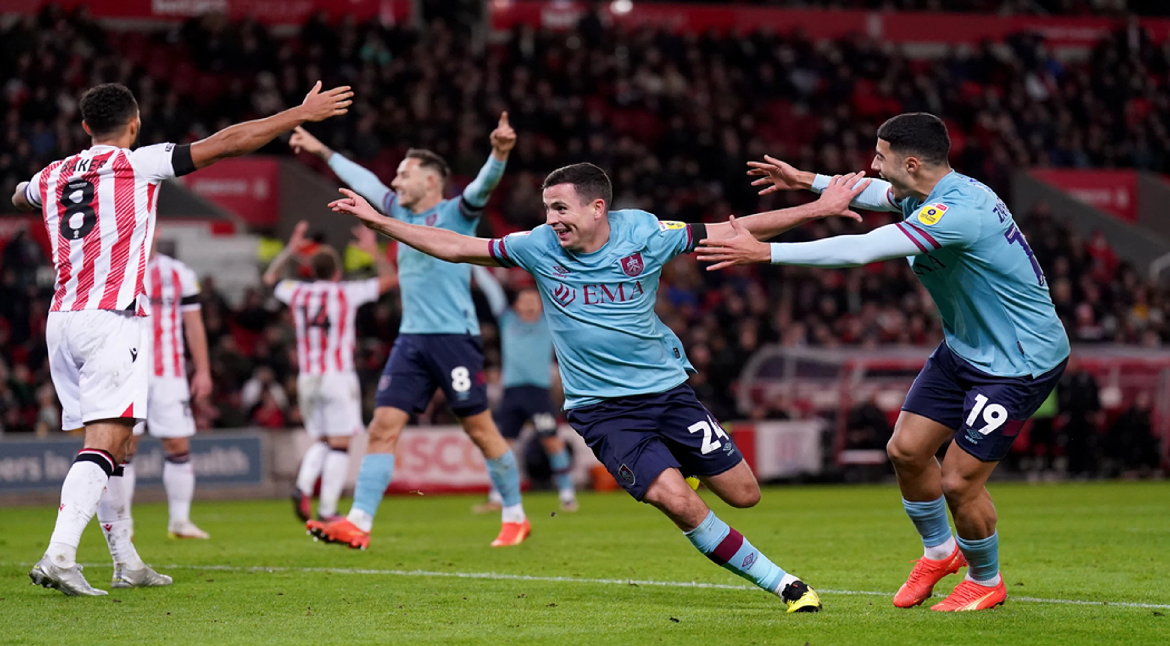 Burnley restore Championship lead