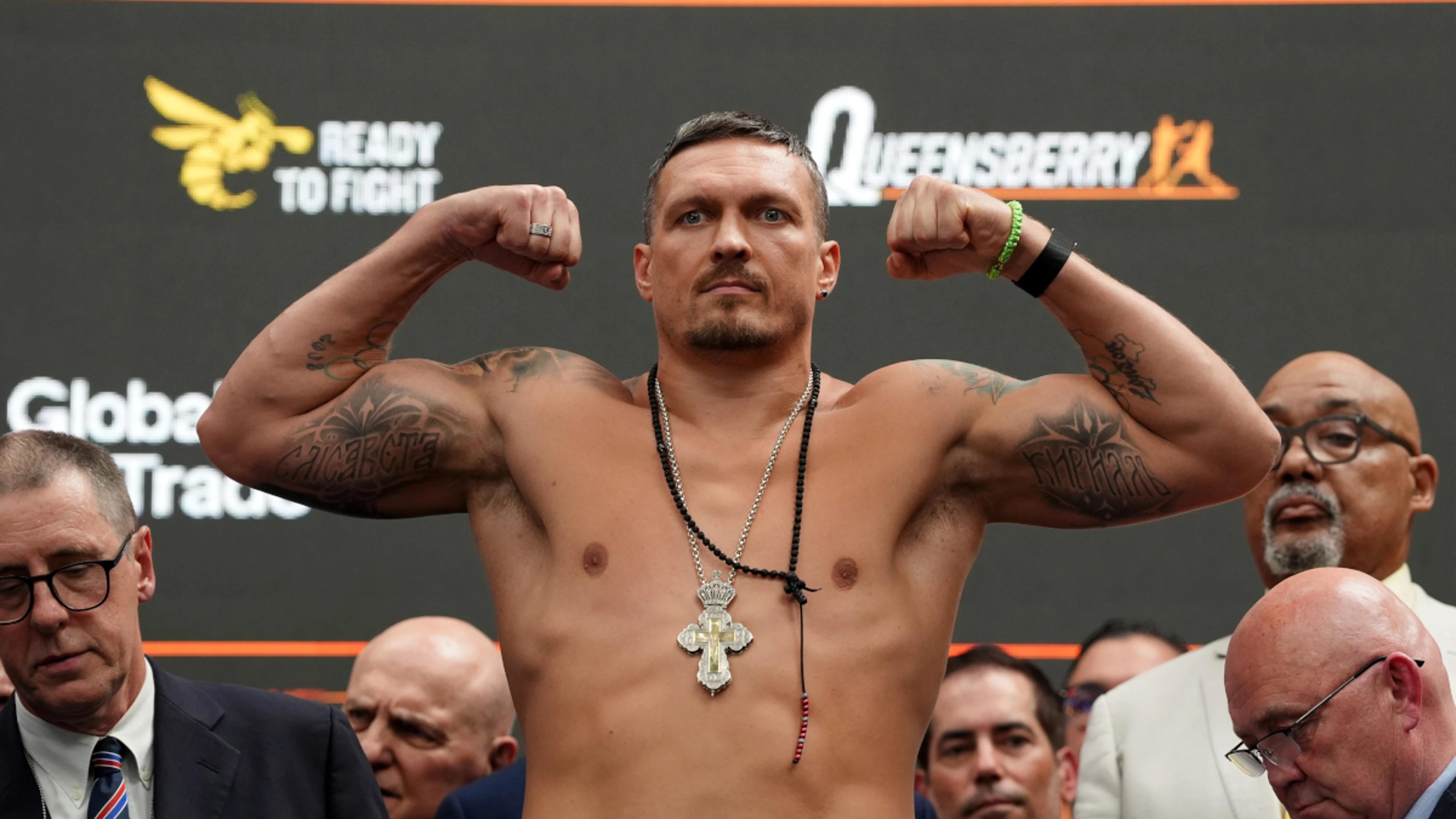 Usyk at career heaviest for title fight with Dubois