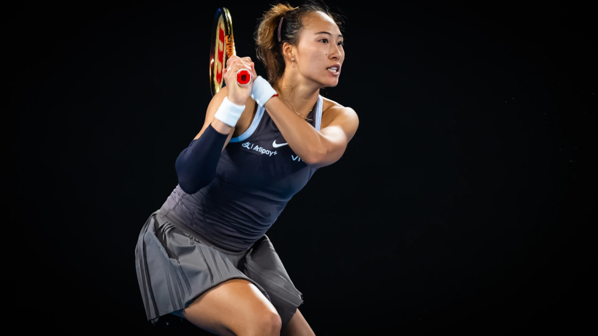 Zheng, Andreeva win as rain lashes Australian Open on day one