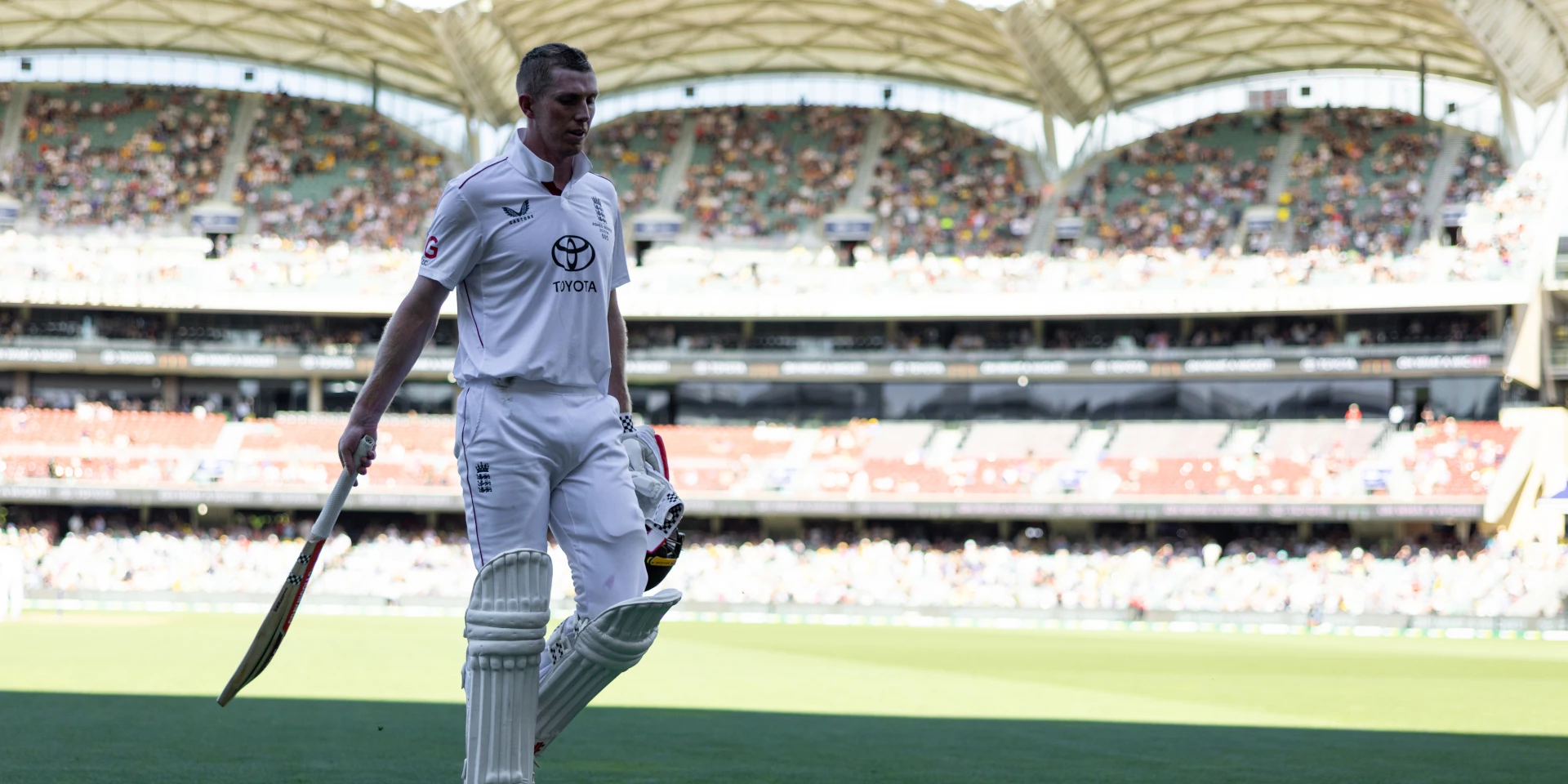 England 'flat' as Crawley admits Australia a better side