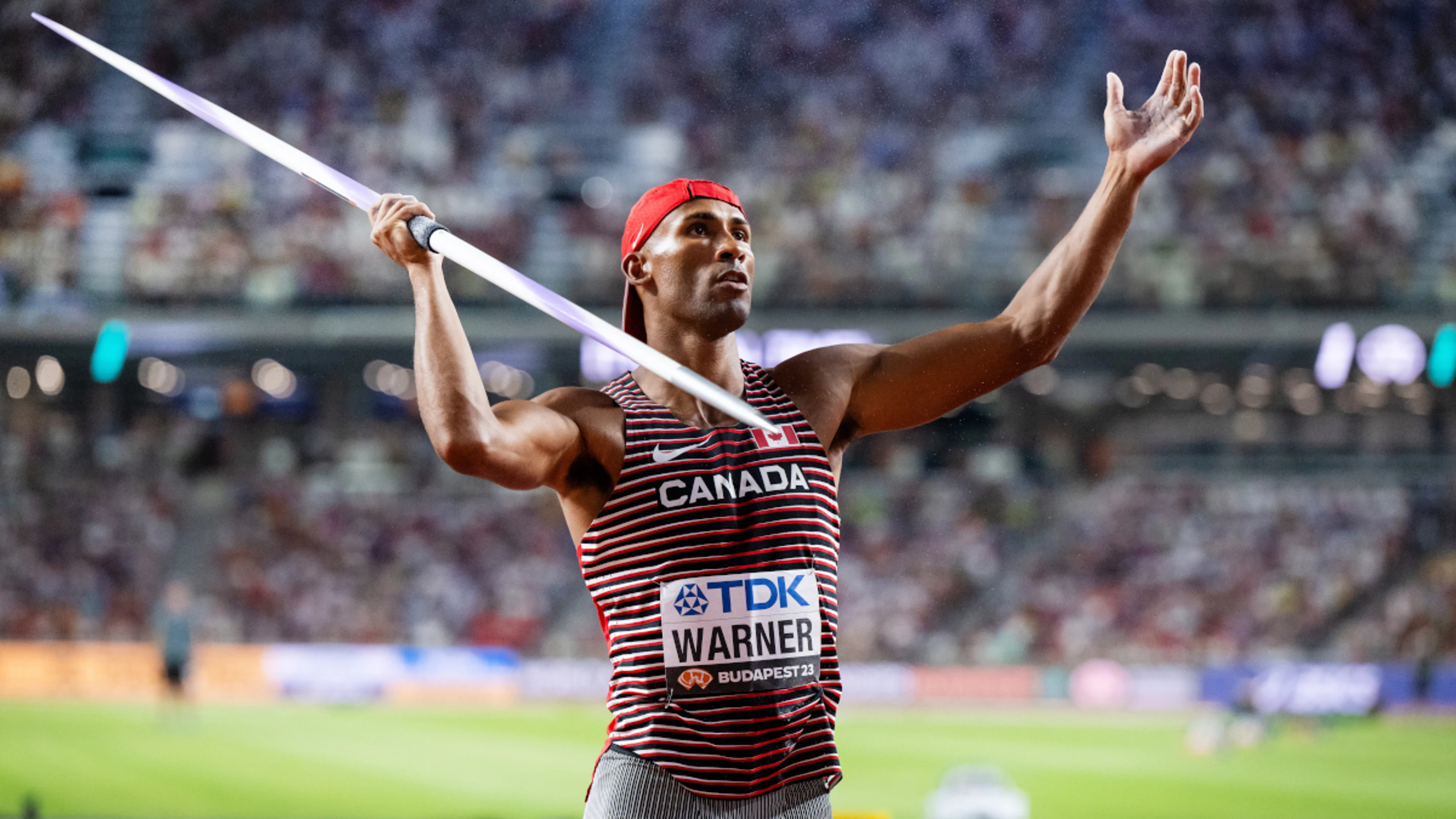 Warner keen to compete in full Paris stadium after Tokyo's pandemic Olympics