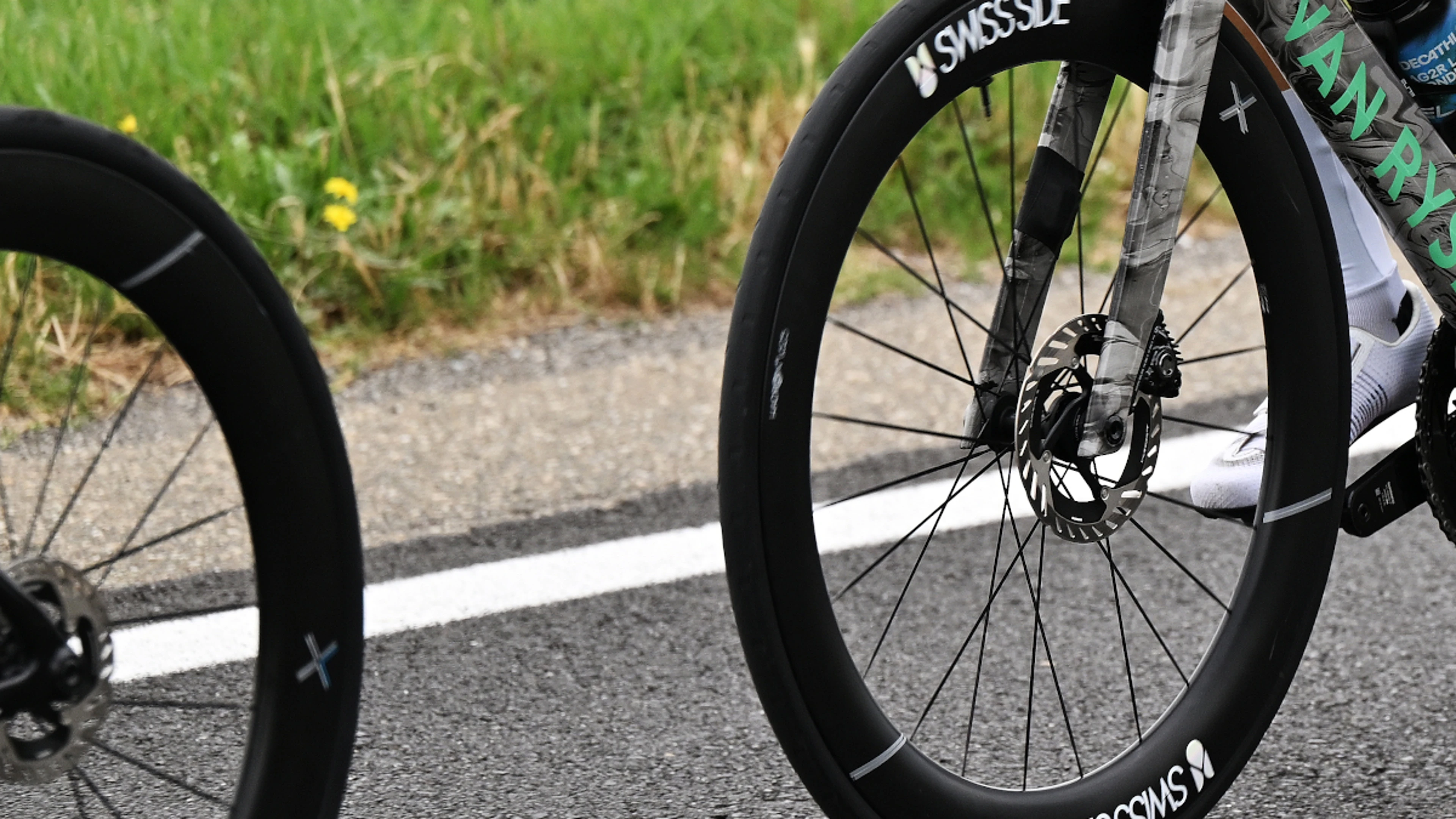 Cofidis have 11 bikes stolen from truck before Tour de France stage two