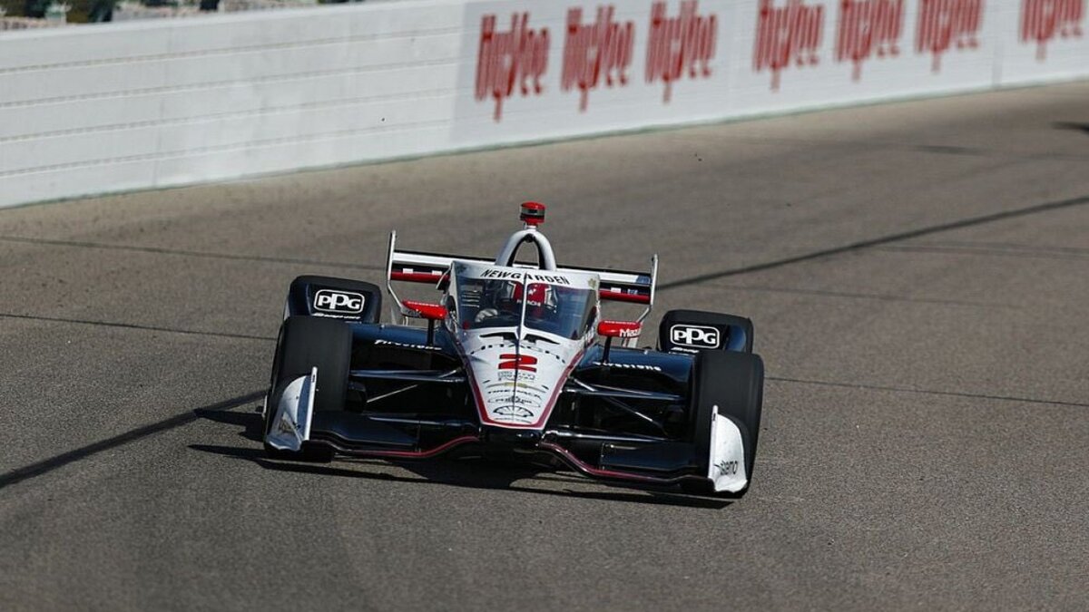 Newgarden nabs fifth Iowa Speedway IndyCar victory