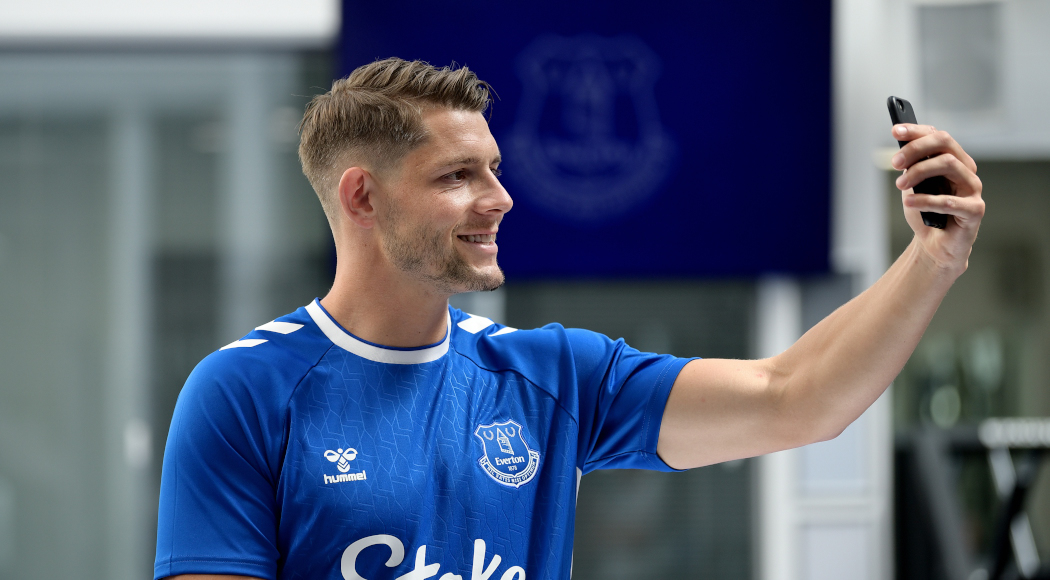 Tarkowski giữ vai trò chỉ huy trong các trận cầu căng thẳng - Khám phá sức mạnh lãnh đạo từ sân cỏ