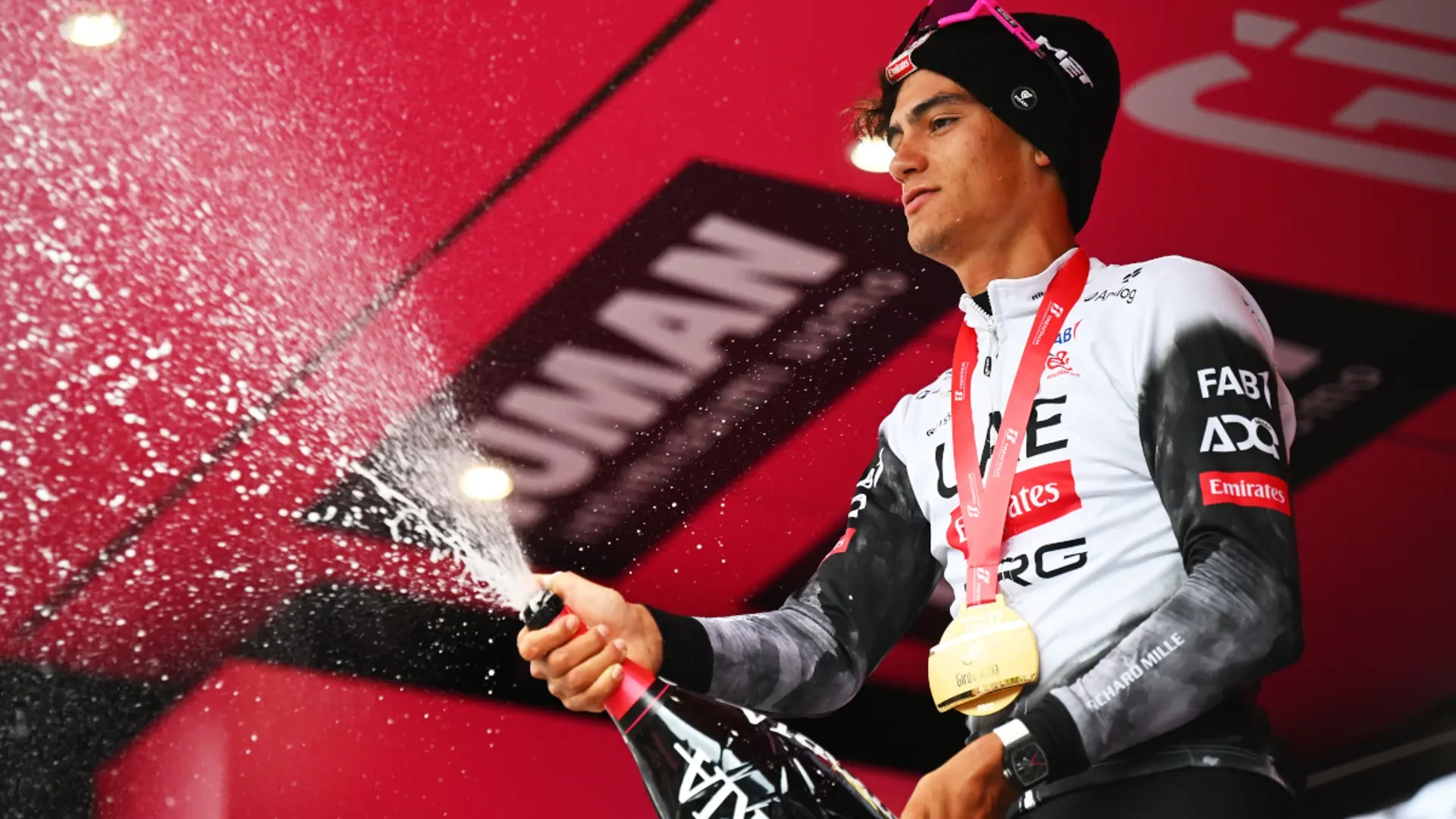 GIRO: Del Toro claims stage 17 win and extends lead