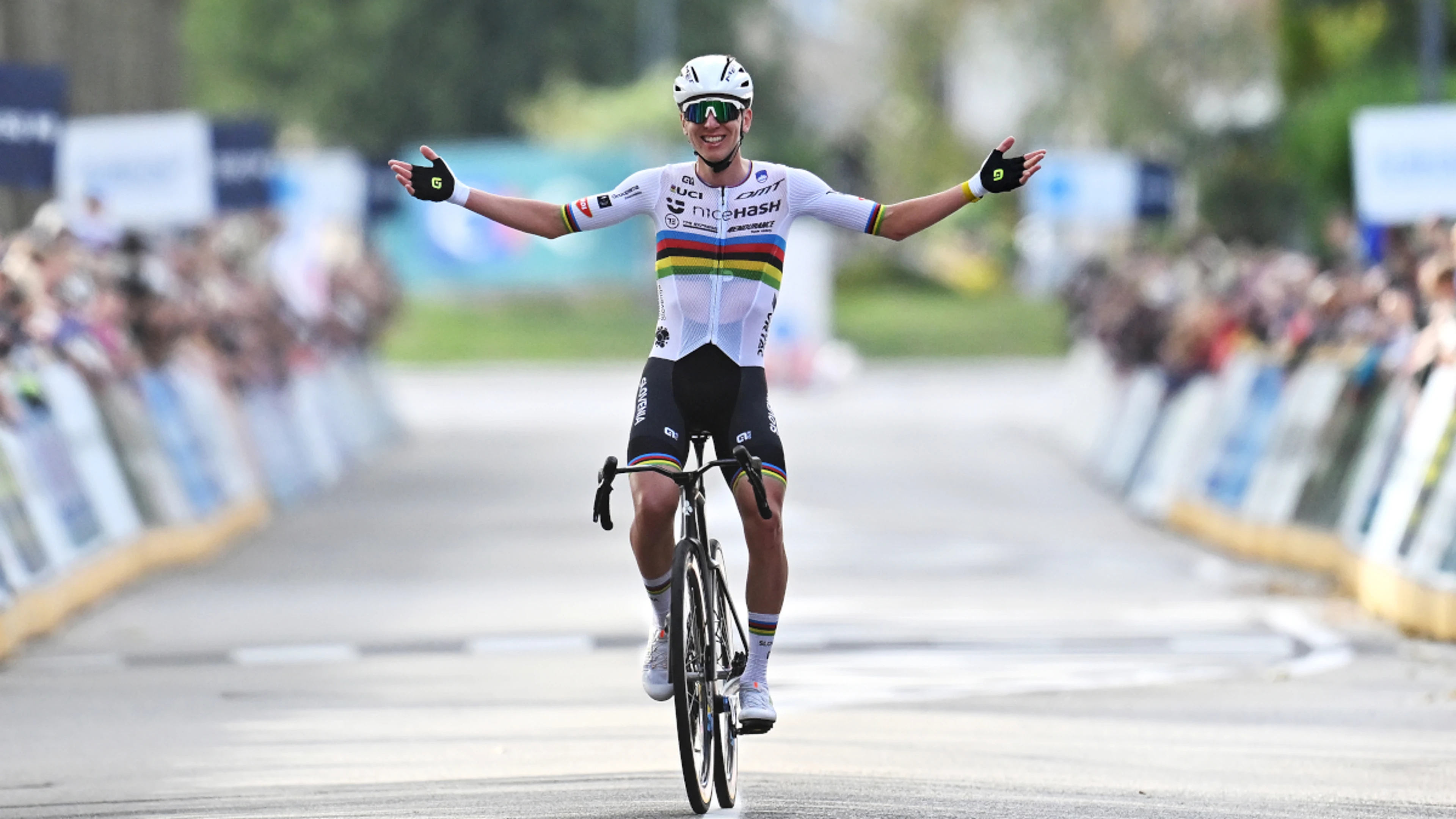Pogacar wins Tre Valli Varesine warm-up for Il Lombardia Monument