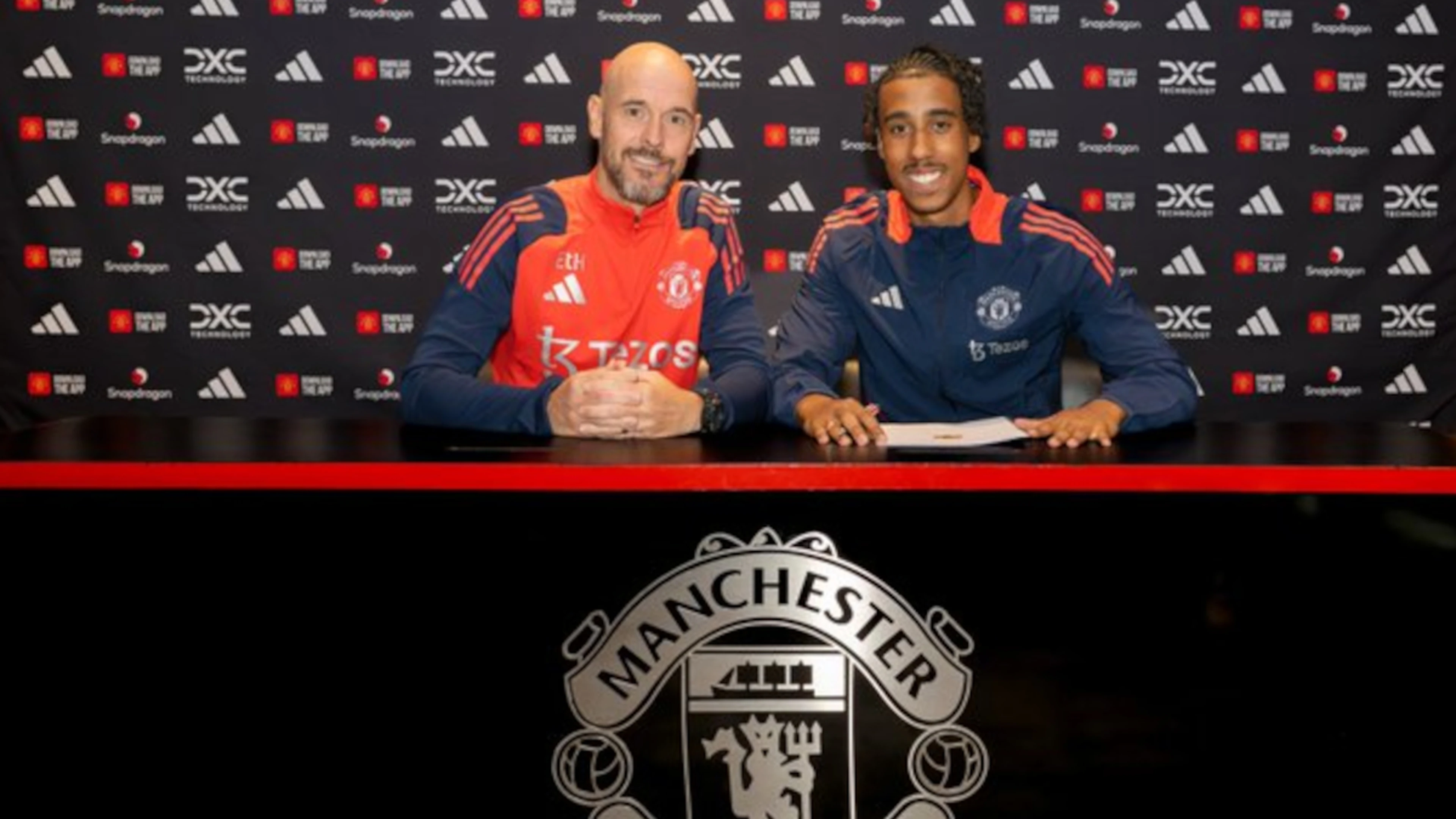 Manchester United sign 18-year-old French defender Yoro