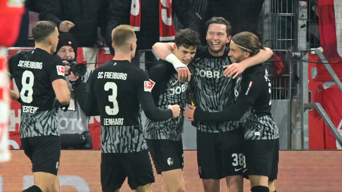 Gregoritsch sends Freiburg past lowly Mainz