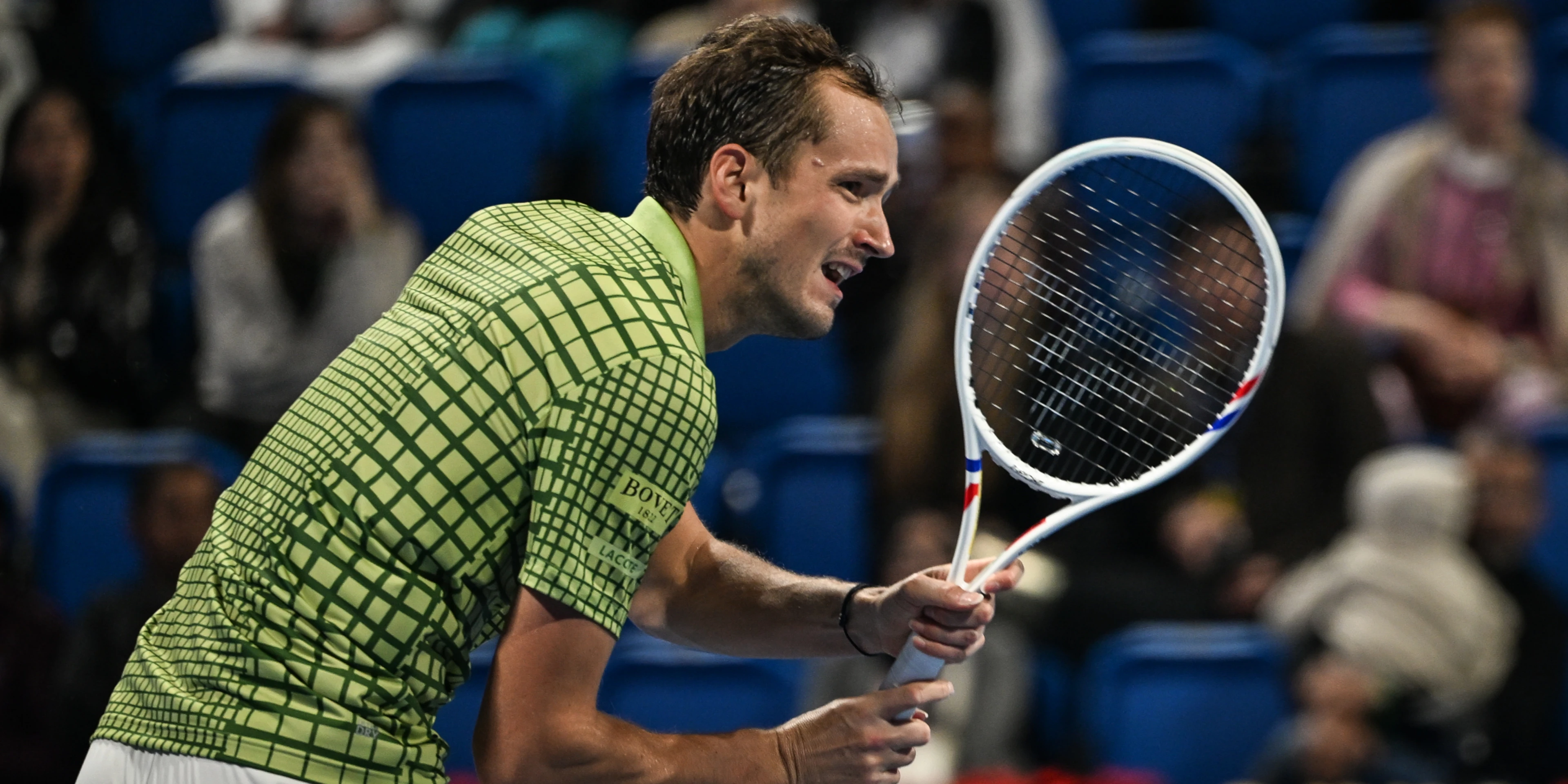 Auger-Aliassime and Medvedev march on in Dubai