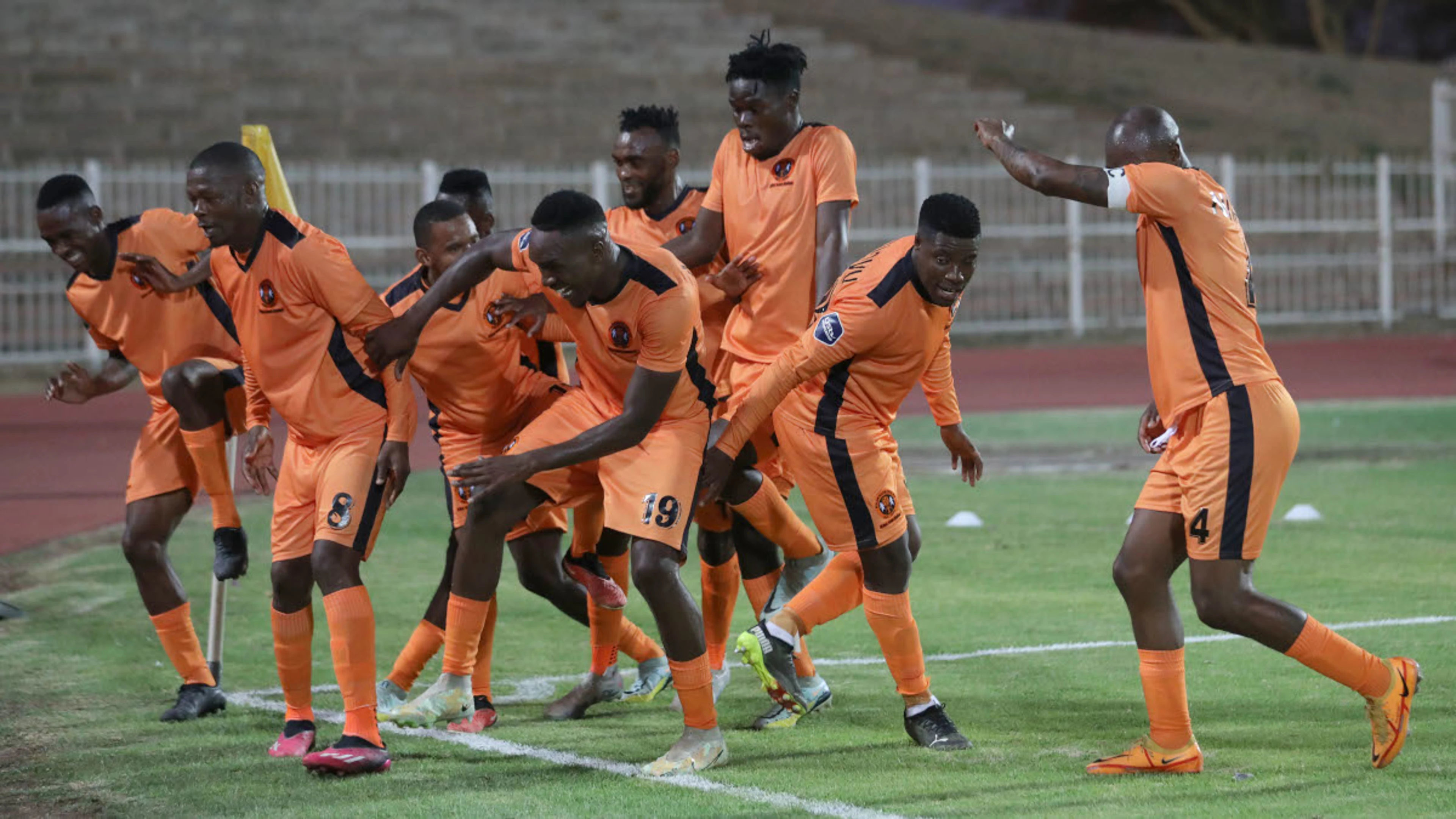Mabena strike sees off Royal AM