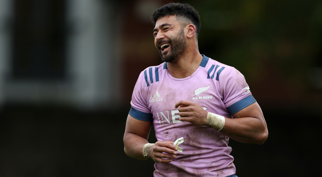 Mo’unga keen to face his 'favourite 10' Russell