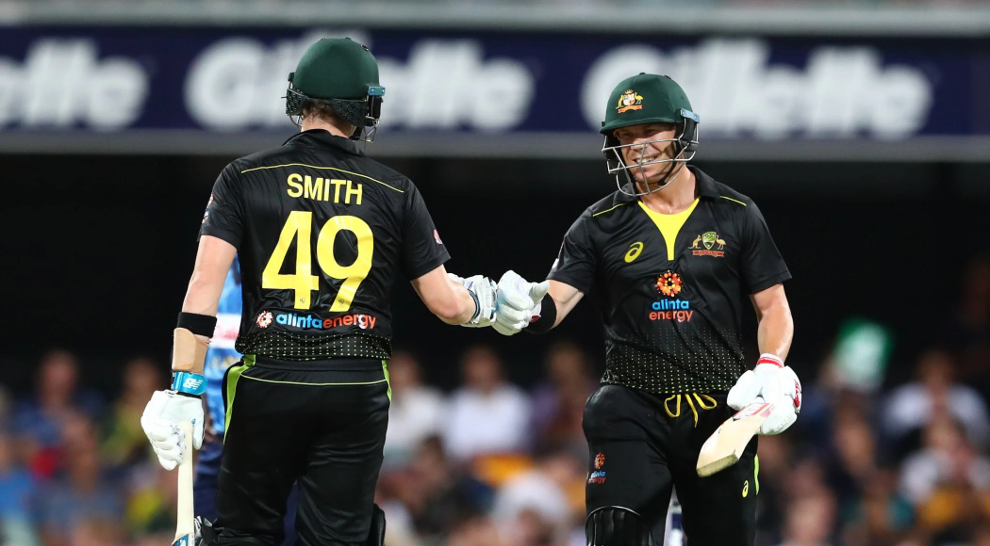 Australia hammer SL to seal series