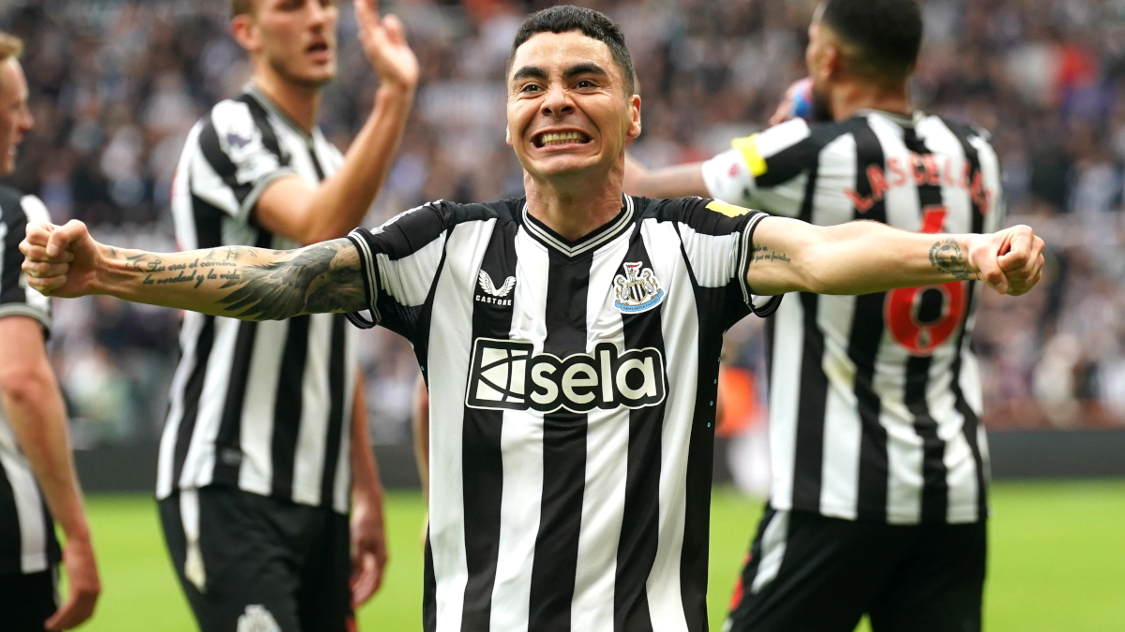 Almiron, Isak score as Newcastle see off Burnley
