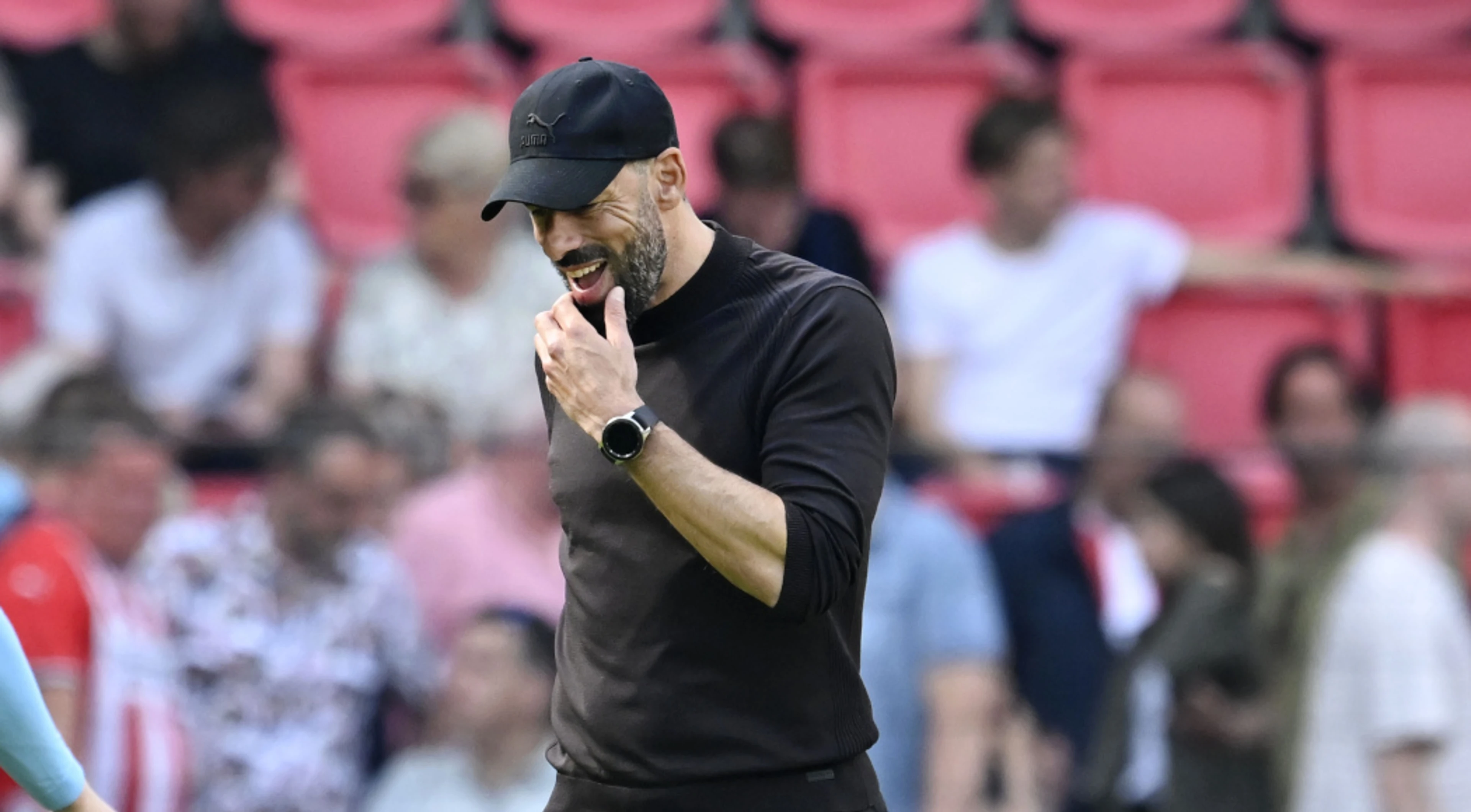 PSV 'regret' Van Nistelrooy's decision to quit