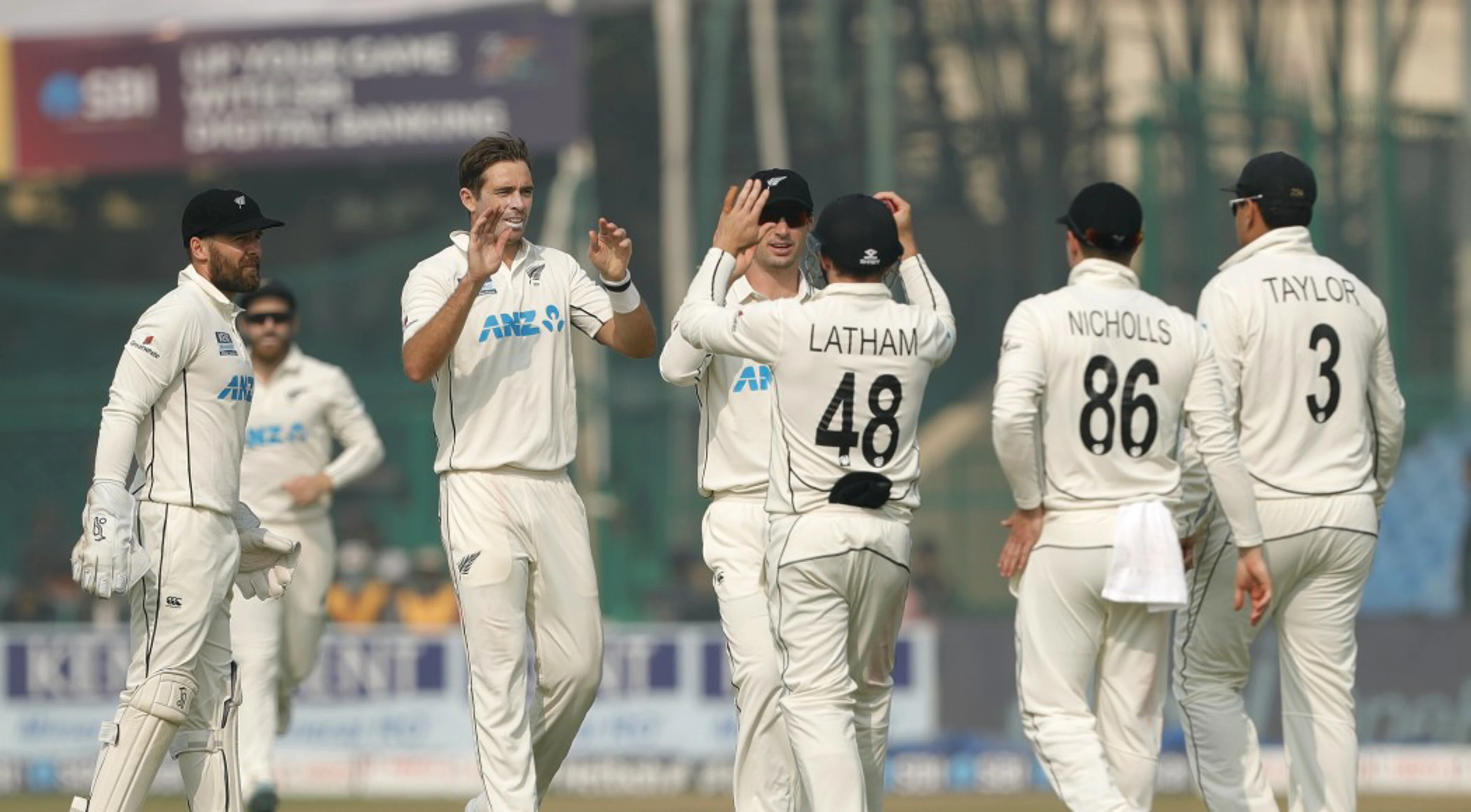 India strike early after setting NZ 284 in first test