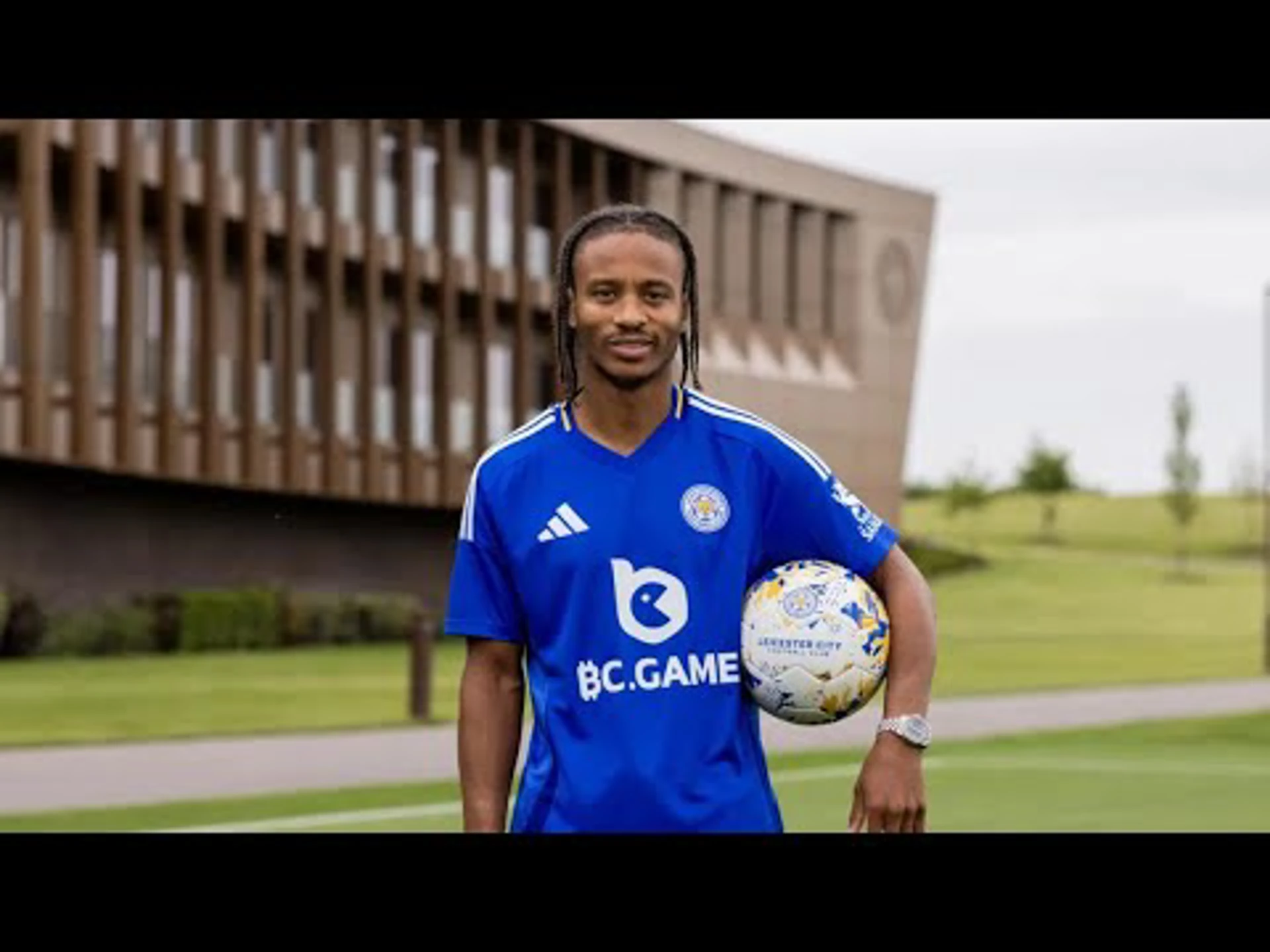 Bobby De Cordova-Reid joins the Leicester City from Fulham | Premier League